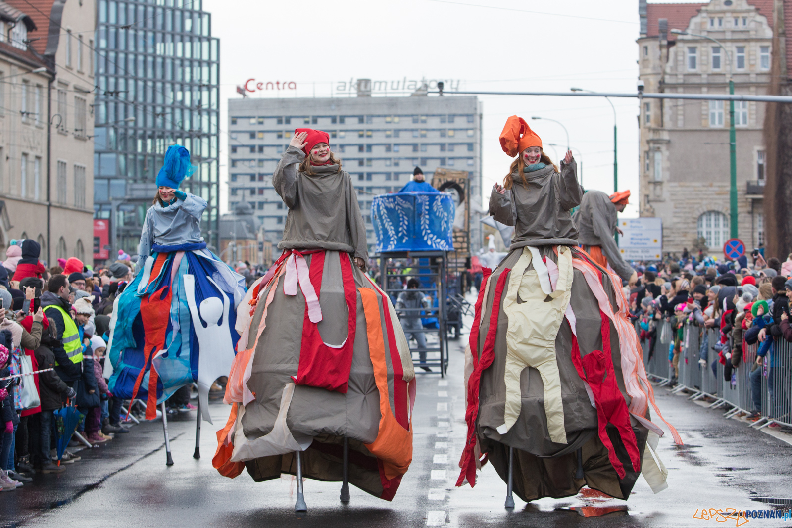 Imieniny Ulicy
Obywatel Święty Marcin Foto: lepszyPOZNAN.pl/Piotr Rychter Imieniny Ulicy
Obywatel Święty Marcin Foto: lepszyPOZNAN.pl/Piotr Rychter