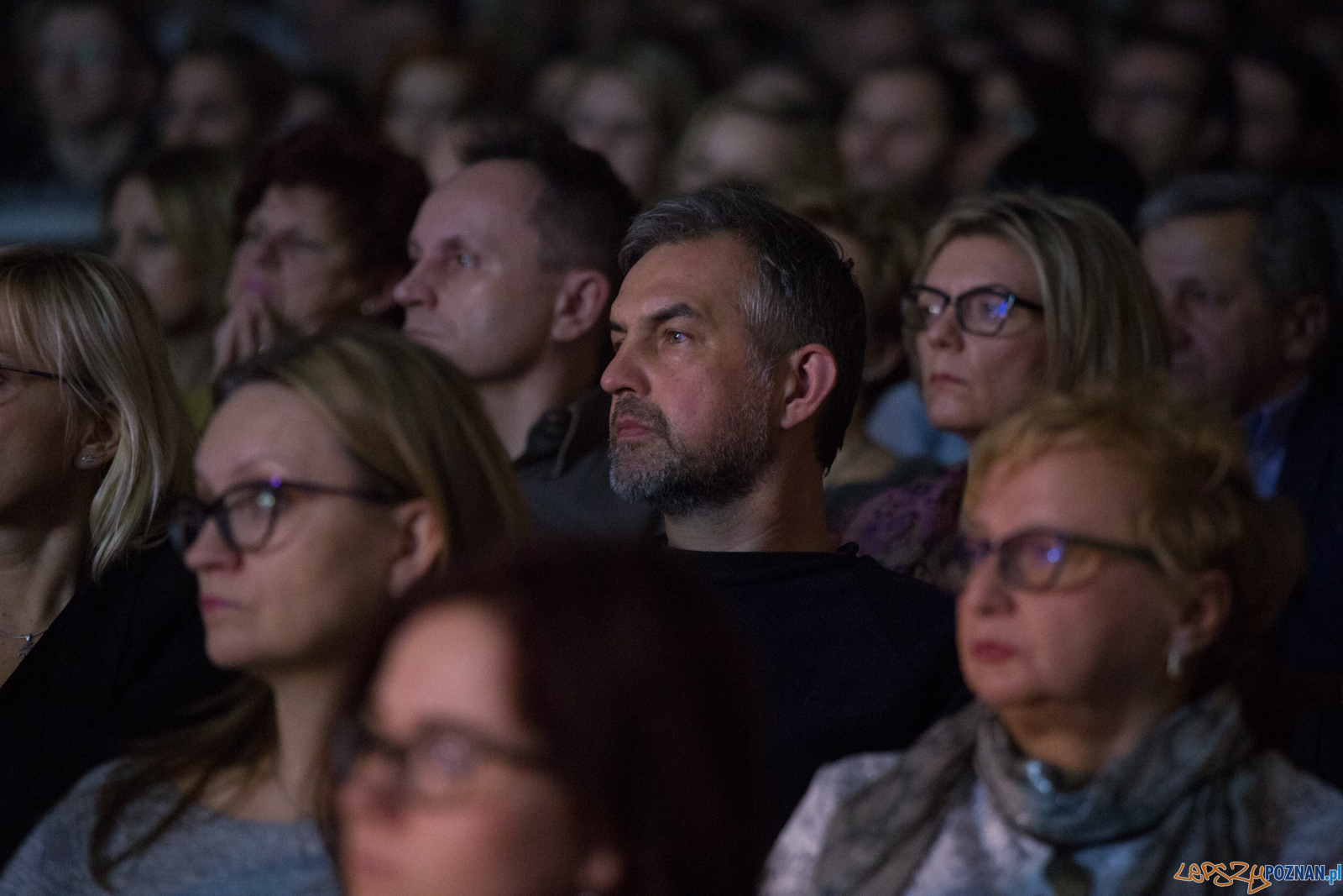 Kasia Kowalska (27.11.2017) Aula UAM Foto: © lepszyPOZNAN.pl / Karolina Kiraga Kasia Kowalska (27.11.2017) Aula UAM Foto: © lepszyPOZNAN.pl / Karolina Kiraga
