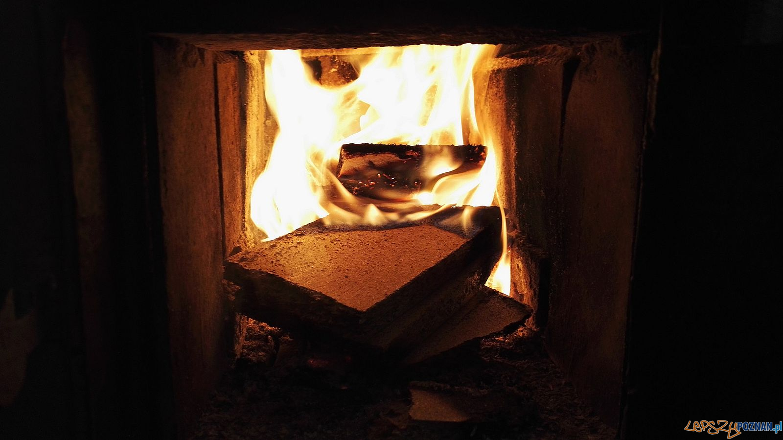 Palenie w piecu Foto: Straż Miejska Palenie w piecu Foto: Straż Miejska