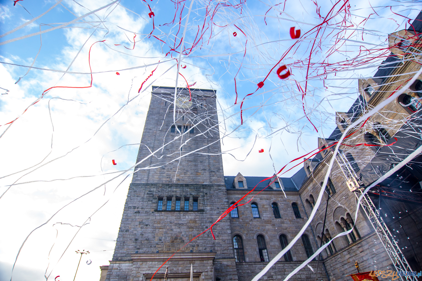 Imieniny Ulicy
Obywatel Święty Marcin Foto: lepszyPOZNAN.pl/Piotr Rychter Imieniny Ulicy
Obywatel Święty Marcin Foto: lepszyPOZNAN.pl/Piotr Rychter