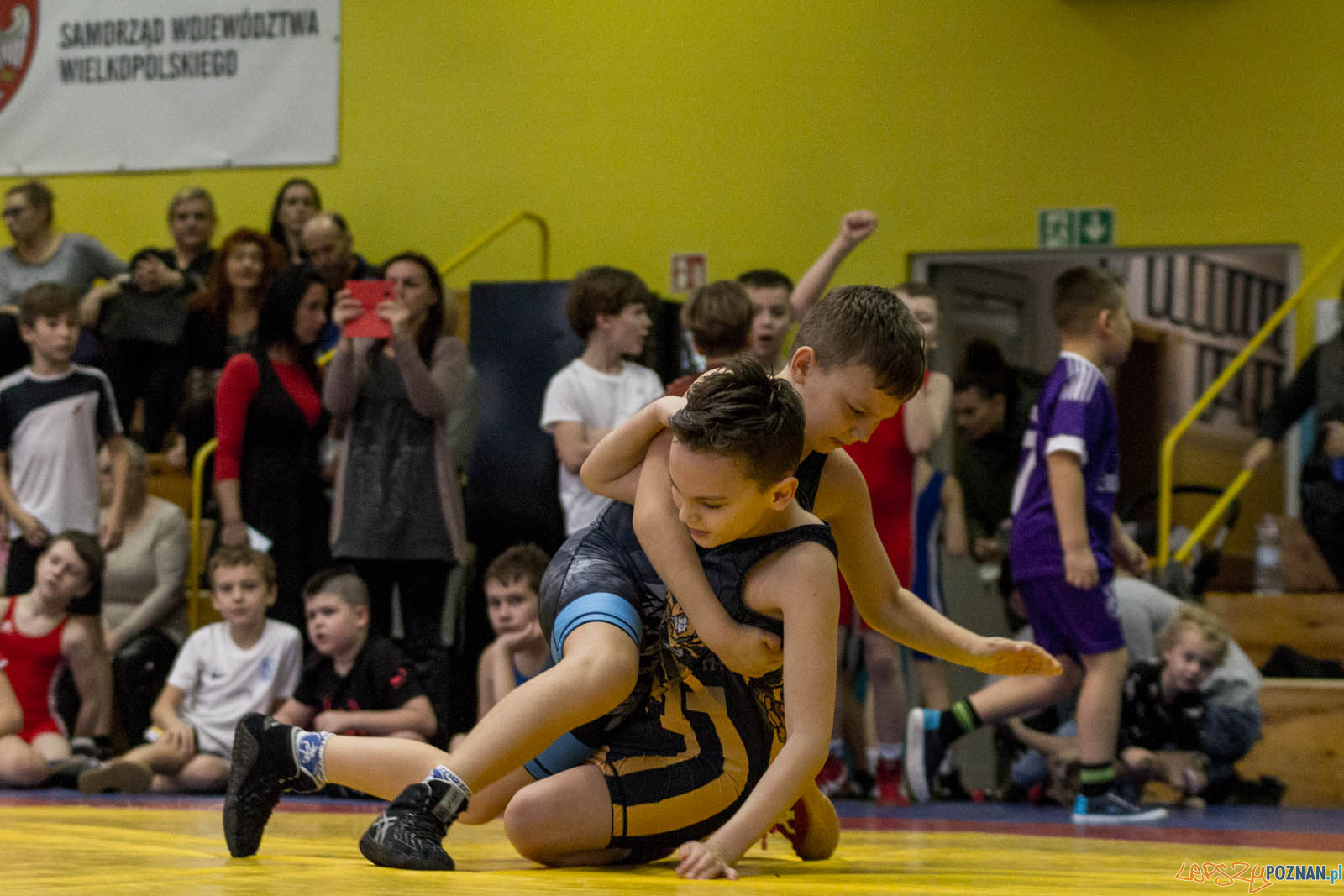 Zapasy z Gwiazdorem Foto: lepszyPOZNAN.pl / Ewelina Jaskowiak Zapasy z Gwiazdorem Foto: lepszyPOZNAN.pl / Ewelina Jaskowiak
