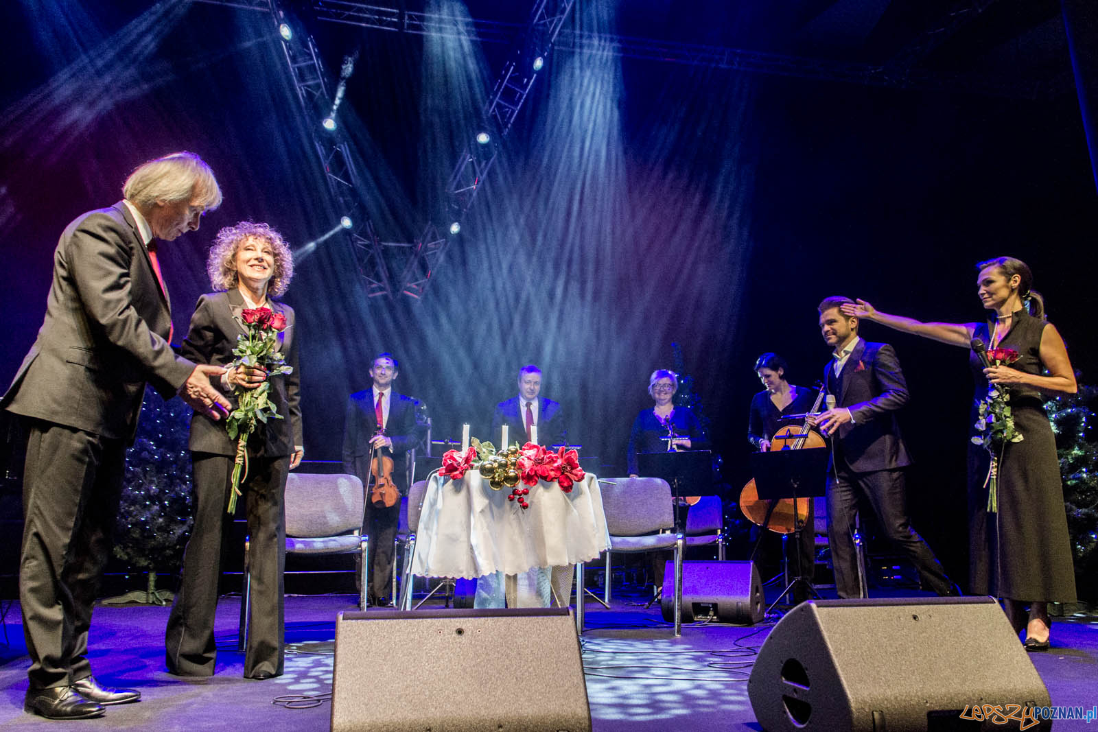 Gwiazdo Świeć, koledo leć Foto: lepszyPOZNAN.pl / Ewelina Jaskowiak Gwiazdo Świeć, koledo leć Foto: lepszyPOZNAN.pl / Ewelina Jaskowiak