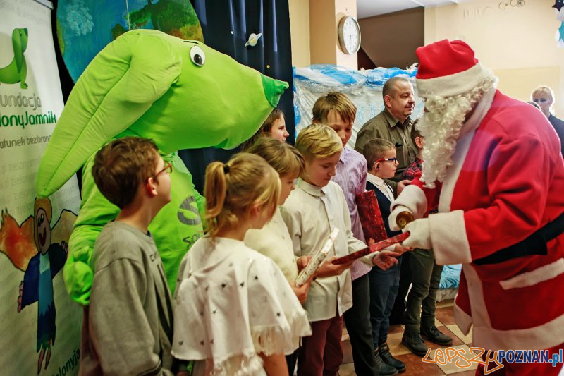 Książki dla uczniów z Kowanówka Foto: UMiG Oborniki Książki dla uczniów z Kowanówka Foto: UMiG Oborniki