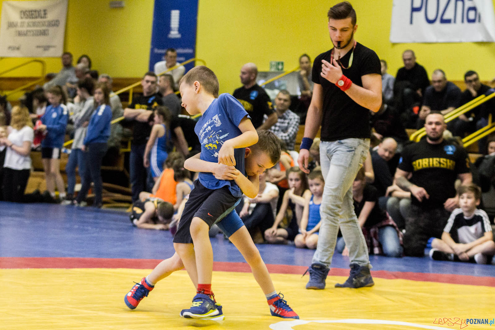 Zapasy z Gwiazdorem Foto: lepszyPOZNAN.pl / Ewelina Jaskowiak Zapasy z Gwiazdorem Foto: lepszyPOZNAN.pl / Ewelina Jaskowiak