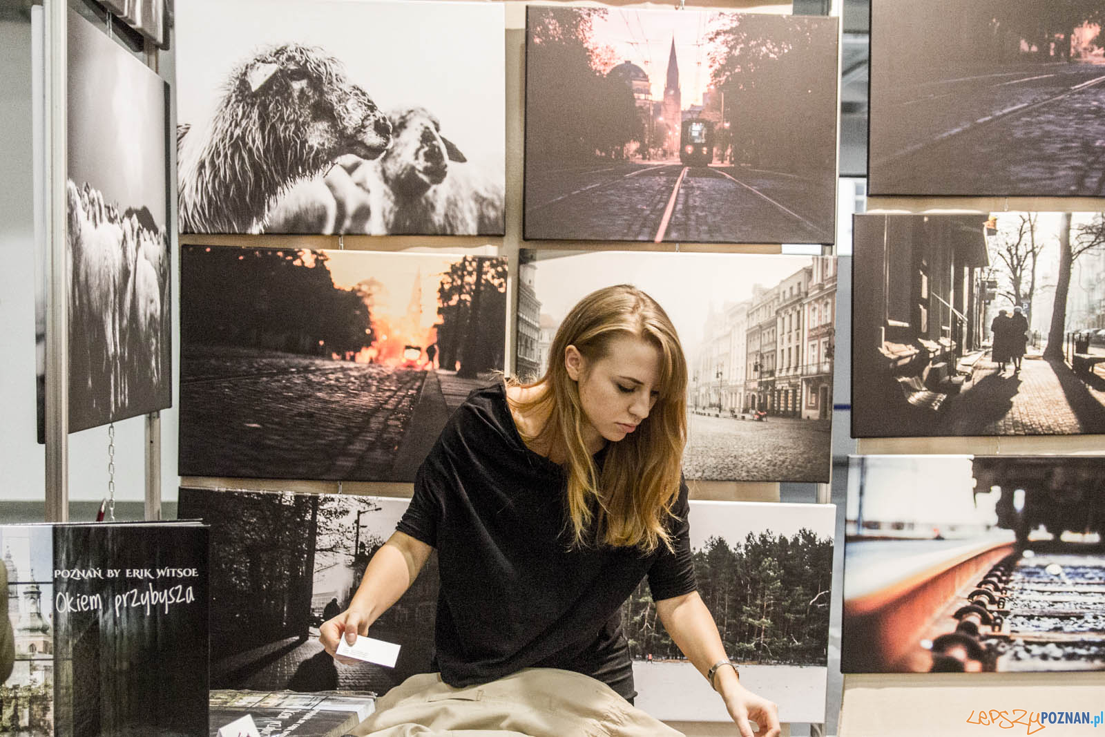 Festiwal Sztuki i Przedmiotów Artystycznych - 2017 Foto: lepszyPOZNAN.pl / Ewelina Jaskowiak Festiwal Sztuki i Przedmiotów Artystycznych - 2017 Foto: lepszyPOZNAN.pl / Ewelina Jaskowiak