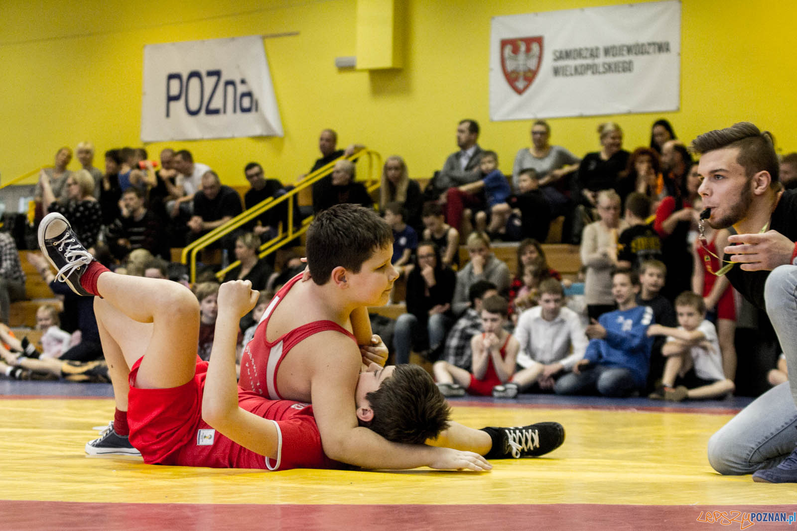 Zapasy z Gwiazdorem Foto: lepszyPOZNAN.pl / Ewelina Jaskowiak Zapasy z Gwiazdorem Foto: lepszyPOZNAN.pl / Ewelina Jaskowiak