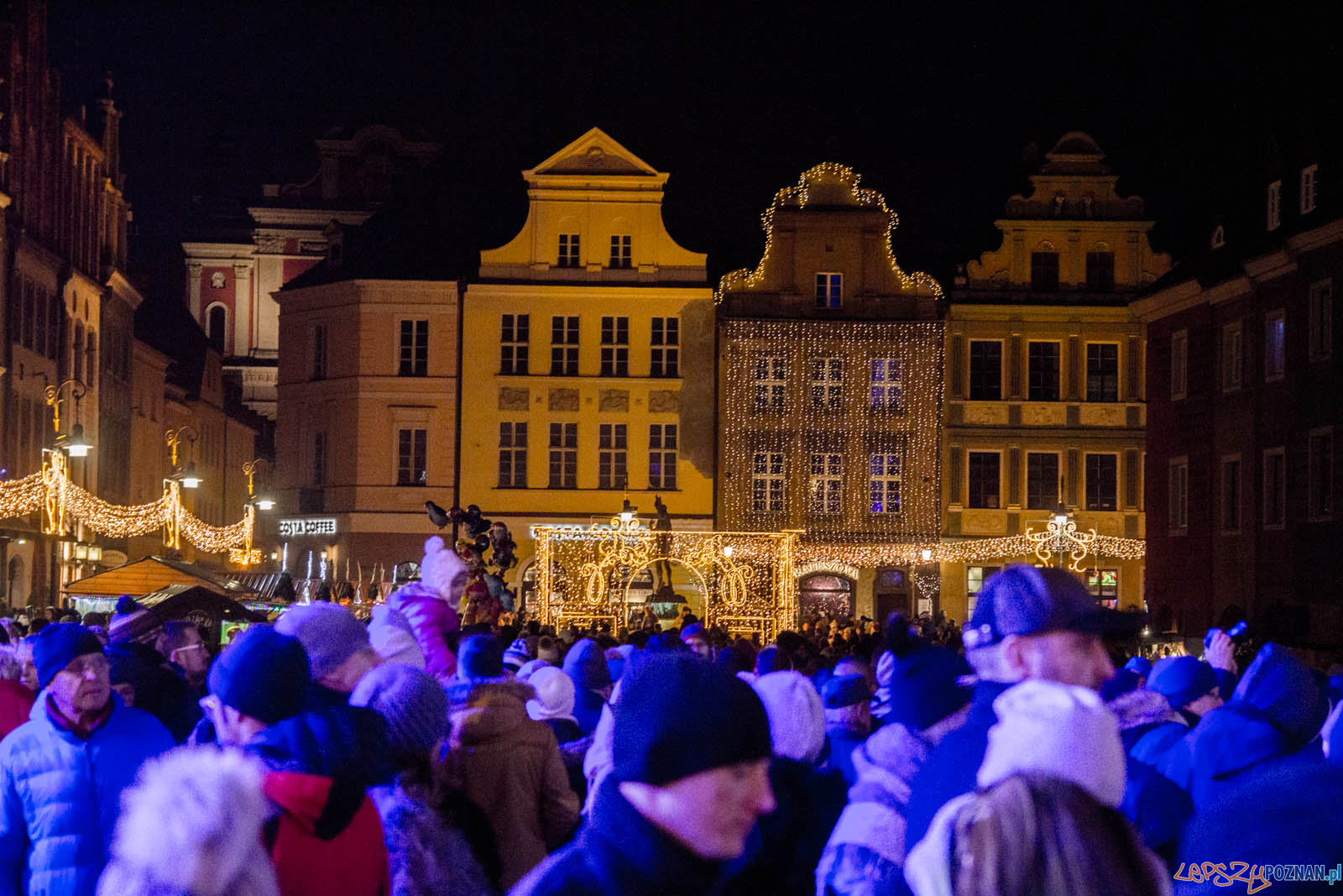 Rozświetlenie choinki miejskiej Foto: lepszyPOZNAN.pl / Ewelina Jaskowiak Rozświetlenie choinki miejskiej Foto: lepszyPOZNAN.pl / Ewelina Jaskowiak