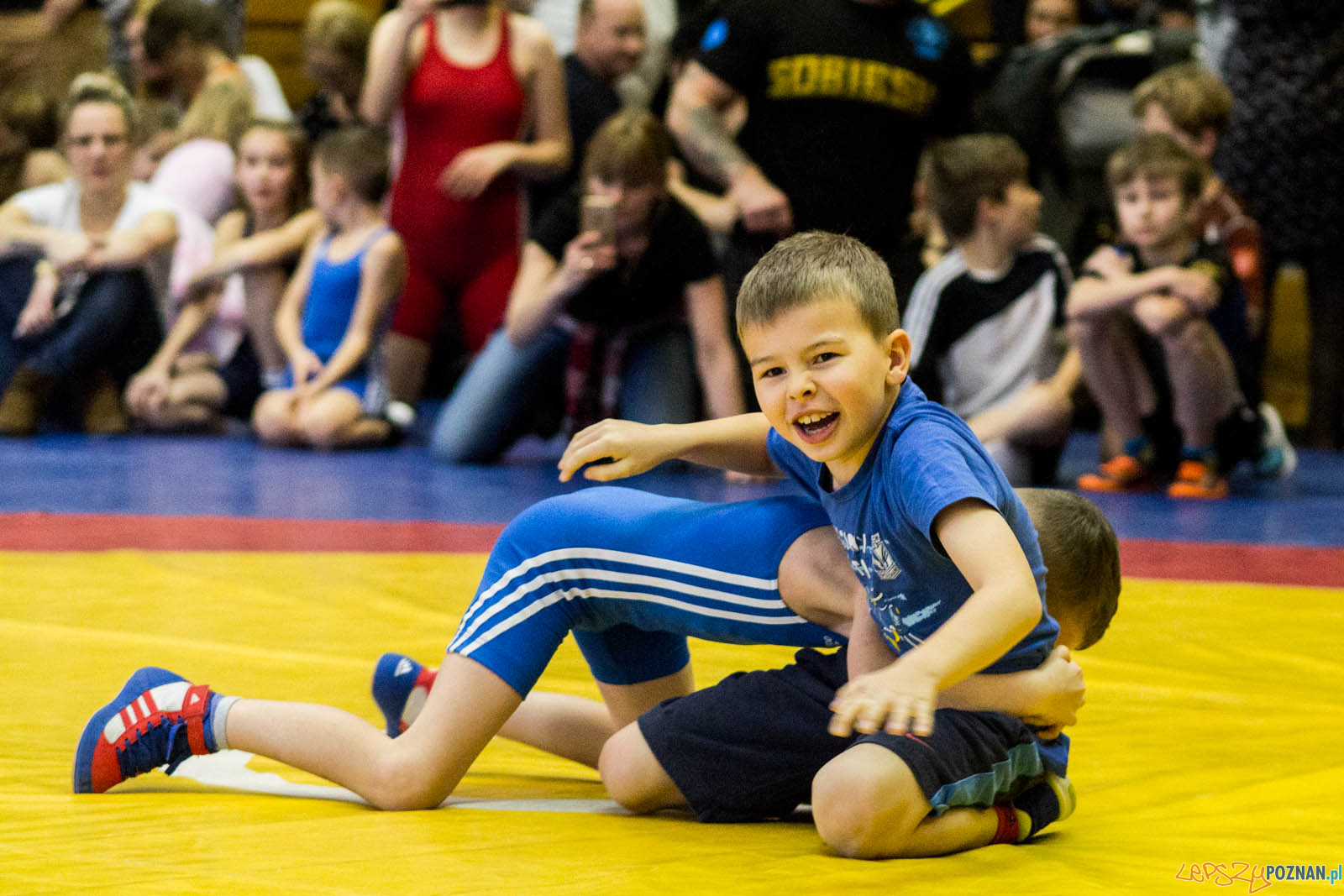 Zapasy z Gwiazdorem Foto: lepszyPOZNAN.pl / Ewelina Jaskowiak Zapasy z Gwiazdorem Foto: lepszyPOZNAN.pl / Ewelina Jaskowiak