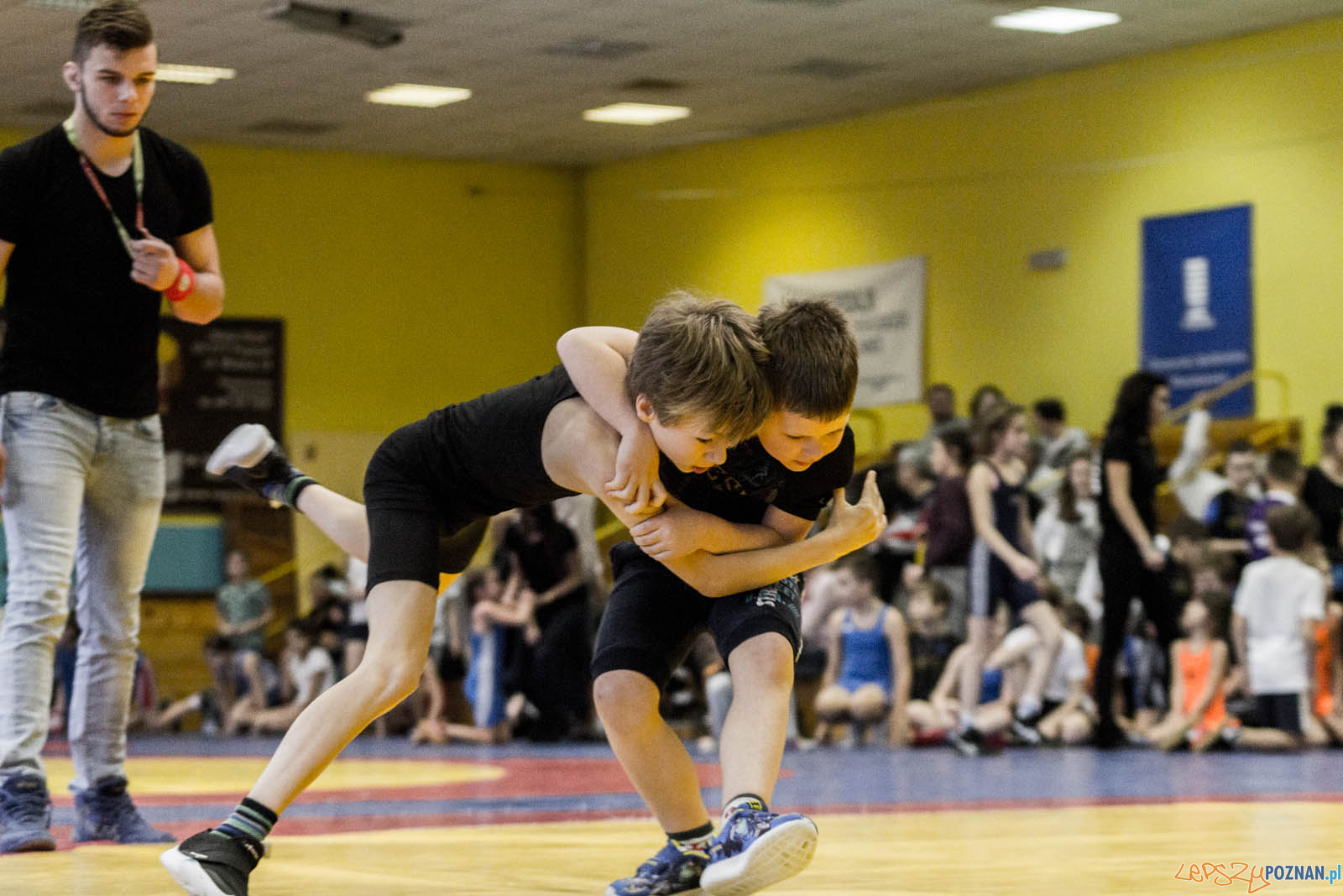 Zapasy z Gwiazdorem Foto: lepszyPOZNAN.pl / Ewelina Jaskowiak Zapasy z Gwiazdorem Foto: lepszyPOZNAN.pl / Ewelina Jaskowiak