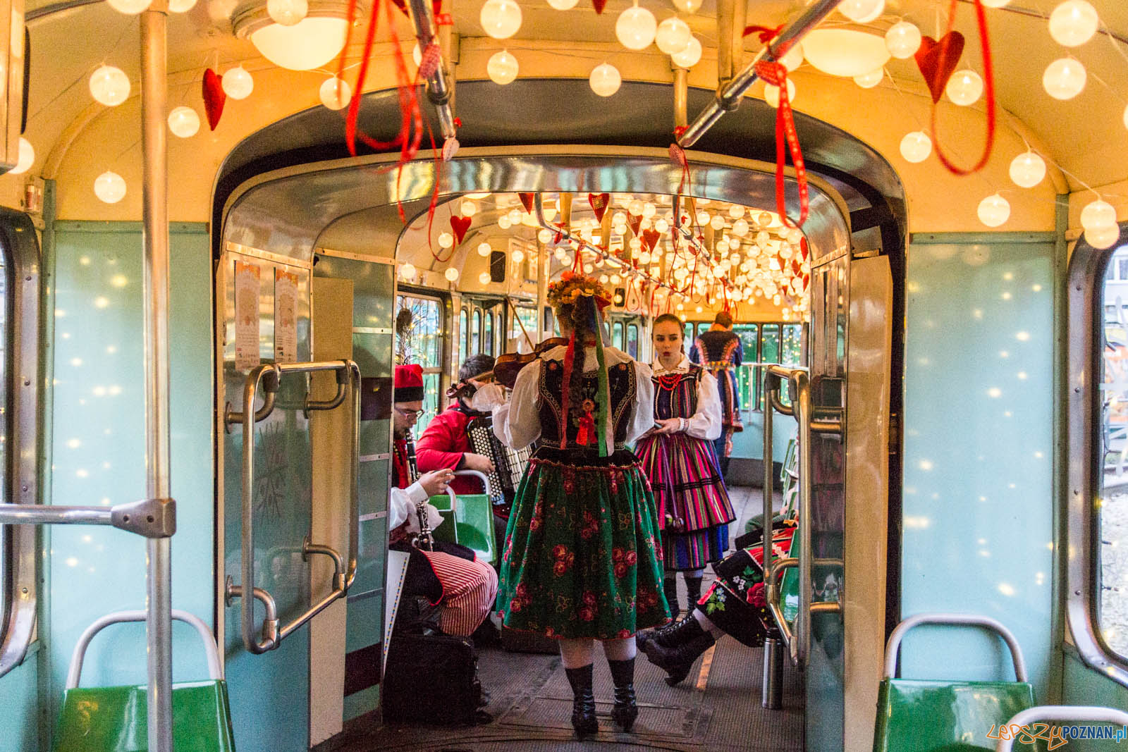 Swiąteczna bimba Foto: lepszyPOZNAN.pl / Ewelina Jaskowiak Swiąteczna bimba Foto: lepszyPOZNAN.pl / Ewelina Jaskowiak