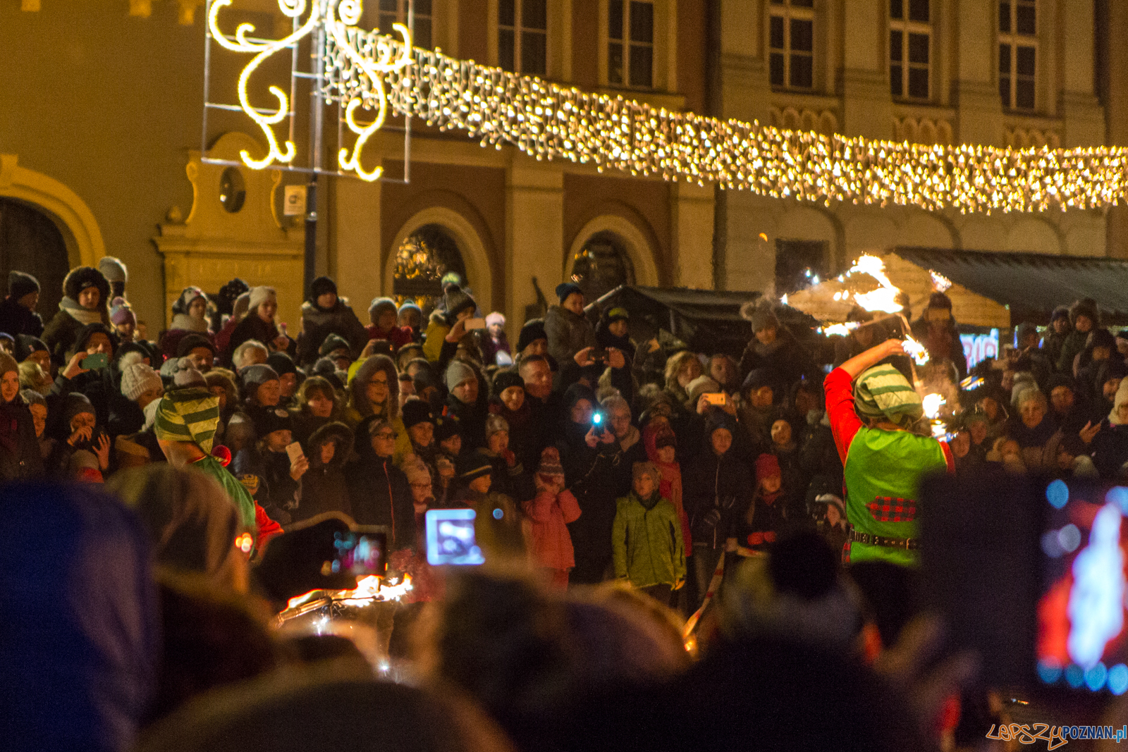 Betlejem Poznańskie: Mikołajkowy pokaz ogniowy - Poznań 03.12 Foto: LepszyPOZNAN.pl / Paweł Rychter Betlejem Poznańskie: Mikołajkowy pokaz ogniowy - Poznań 03.12 Foto: LepszyPOZNAN.pl / Paweł Rychter