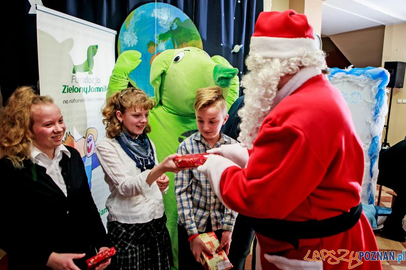 Książki dla uczniów z Kowanówka Foto: UMiG Oborniki Książki dla uczniów z Kowanówka Foto: UMiG Oborniki