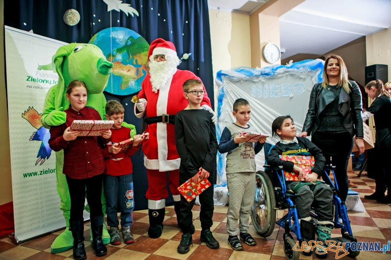 Książki dla uczniów z Kowanówka Foto: UMiG Oborniki Książki dla uczniów z Kowanówka Foto: UMiG Oborniki
