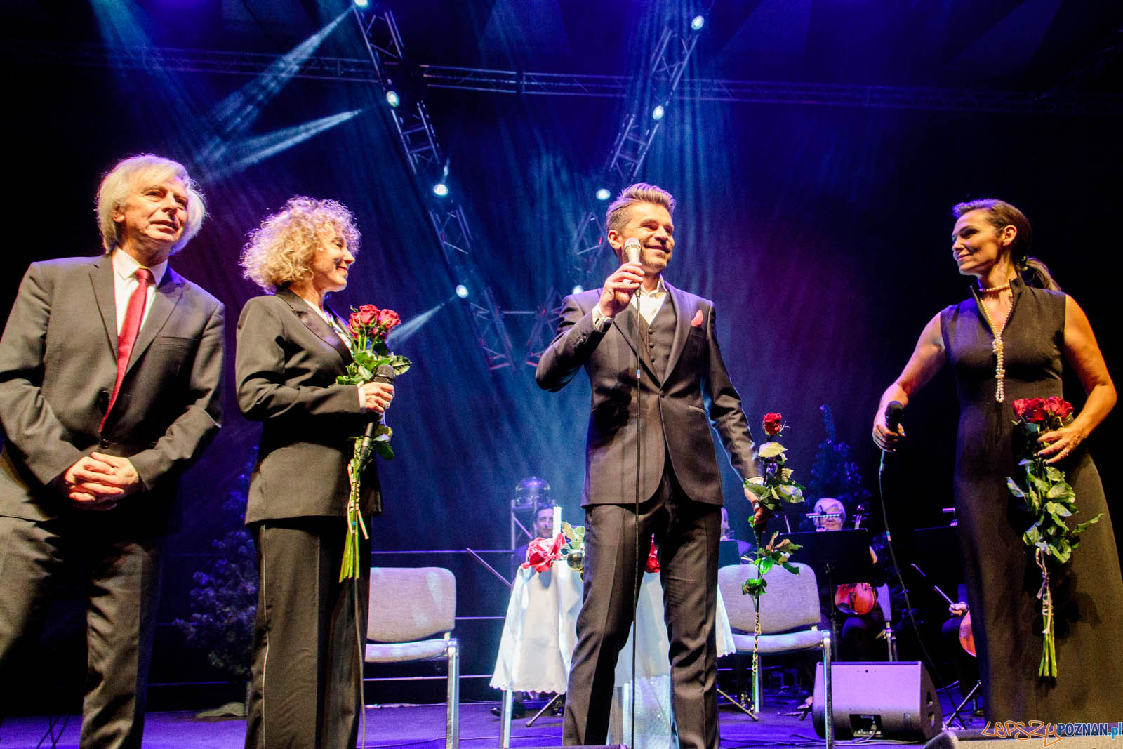 Gwiazdo Świeć, koledo leć Foto: lepszyPOZNAN.pl / Ewelina Jaskowiak Gwiazdo Świeć, koledo leć Foto: lepszyPOZNAN.pl / Ewelina Jaskowiak