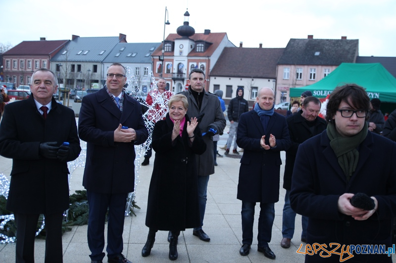Plac Powstańców Wielkopolskich w Murowanej Goślinie został uroczyście otwarty po gruntowym remoncie Foto: Plac Powstańców Wielkopolskich w Murowanej Goślinie został uroczyście otwarty po gruntowym remoncie Foto:
