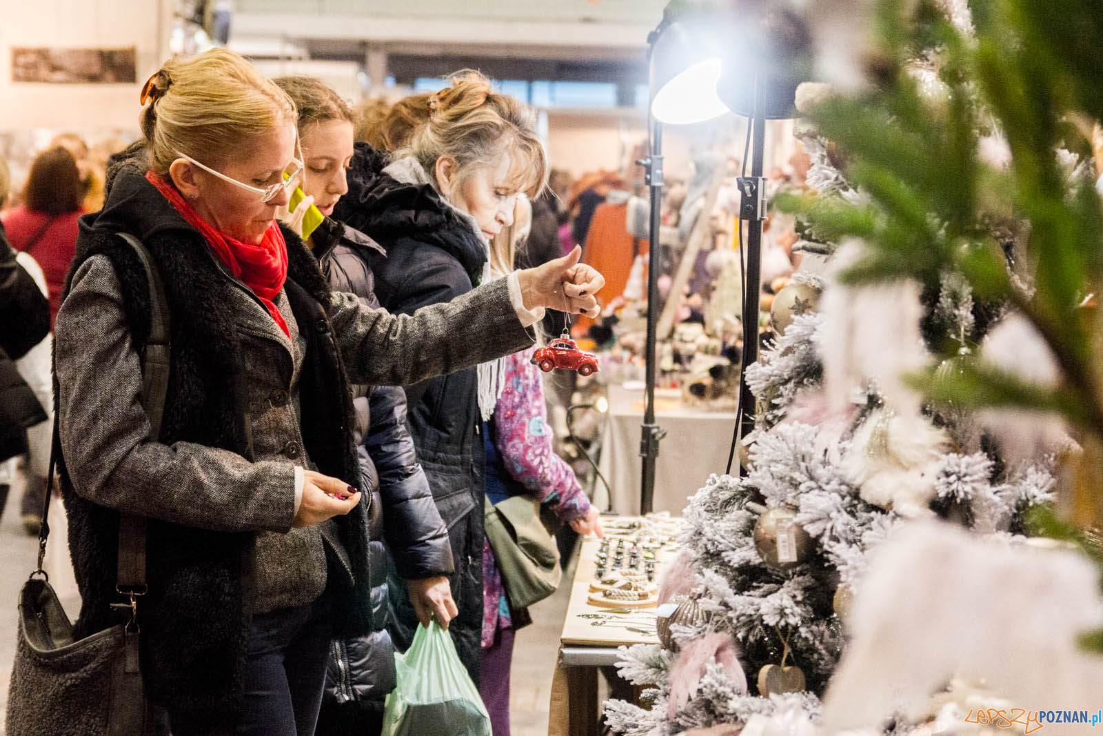 Festiwal Sztuki i Przedmiotów Artystycznych - 2017 Foto: lepszyPOZNAN.pl / Ewelina Jaskowiak Festiwal Sztuki i Przedmiotów Artystycznych - 2017 Foto: lepszyPOZNAN.pl / Ewelina Jaskowiak