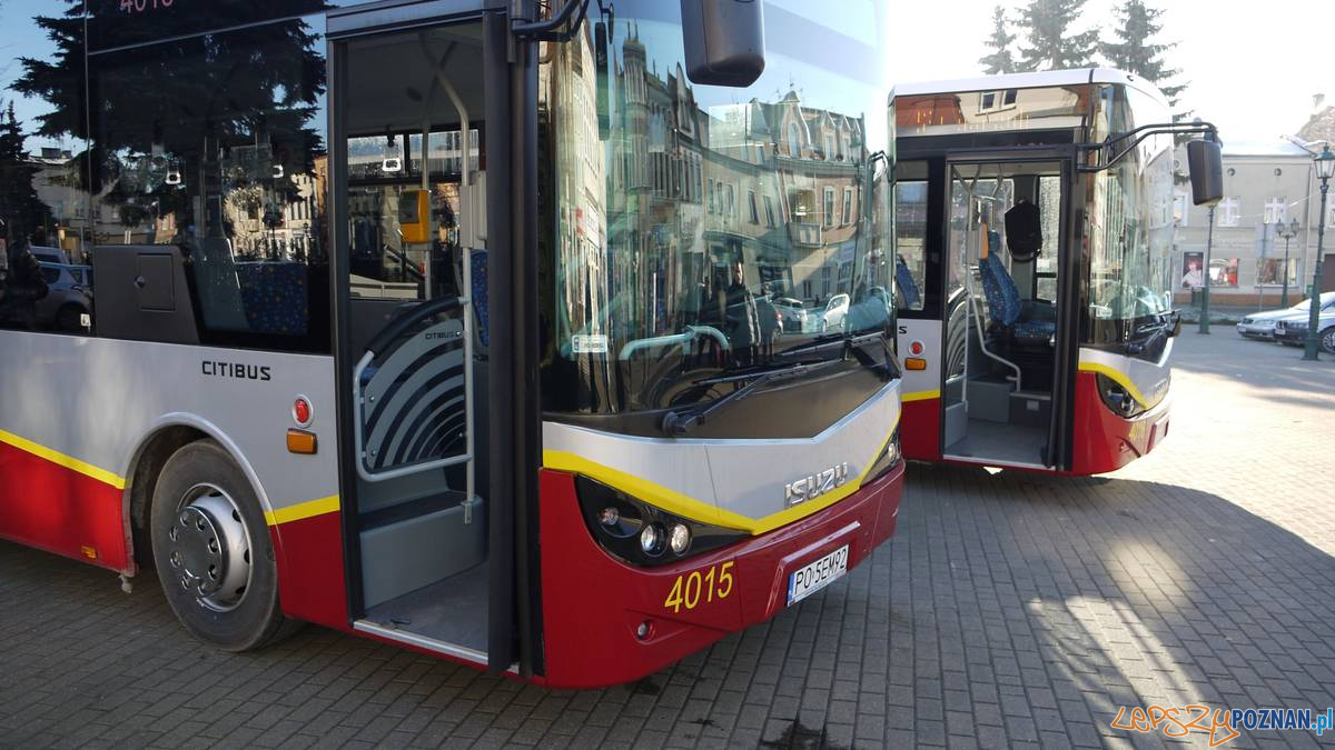 Nowe autobusy w barwach Swarzędza  Foto: T.Radziszewska, M. Szrajbrowski