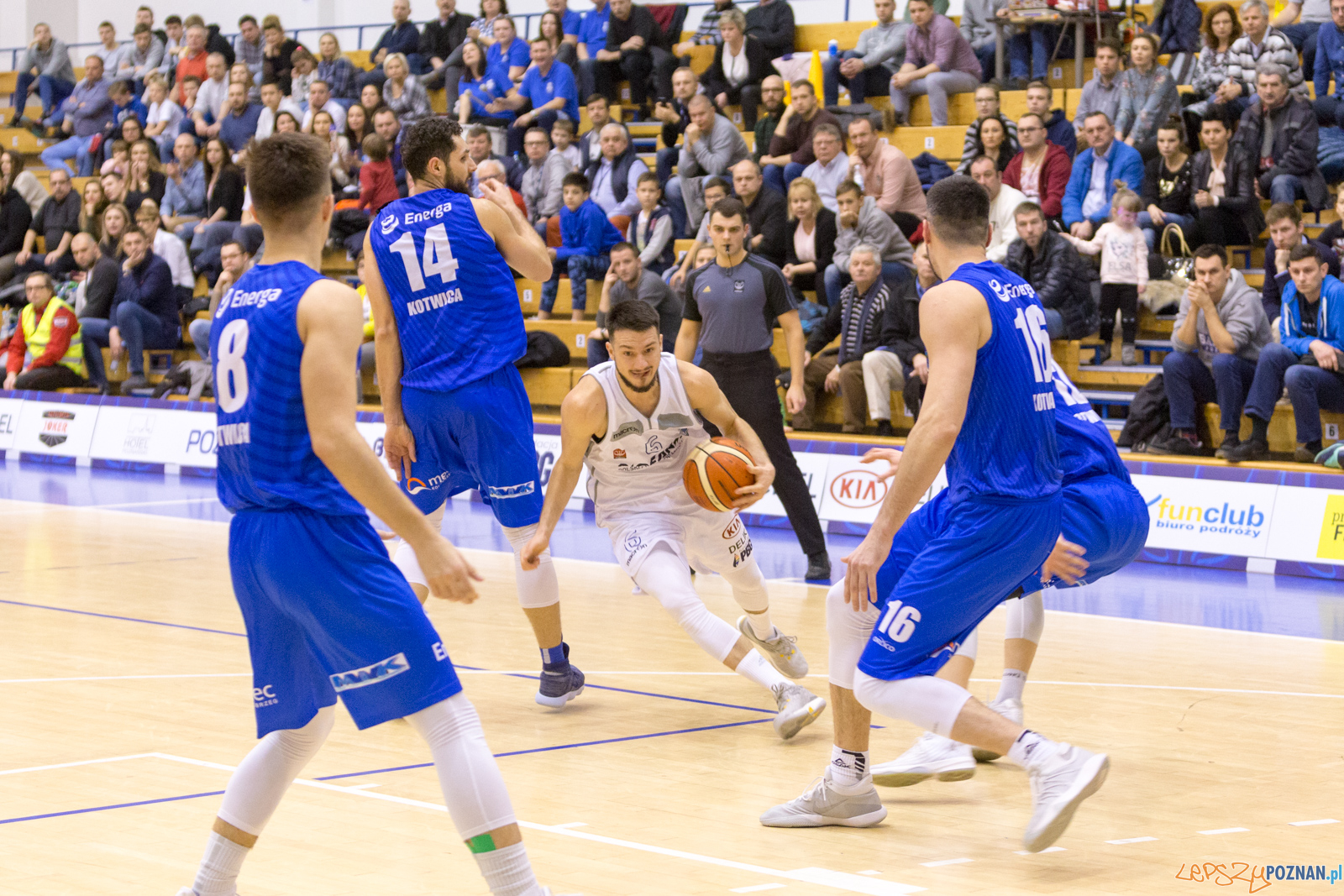Biofarm Basket Poznań - Energa Kotwica Kołobrzeg Foto: lepszyPOZNAN.pl/Piotr Rychter Biofarm Basket Poznań - Energa Kotwica Kołobrzeg Foto: lepszyPOZNAN.pl/Piotr Rychter