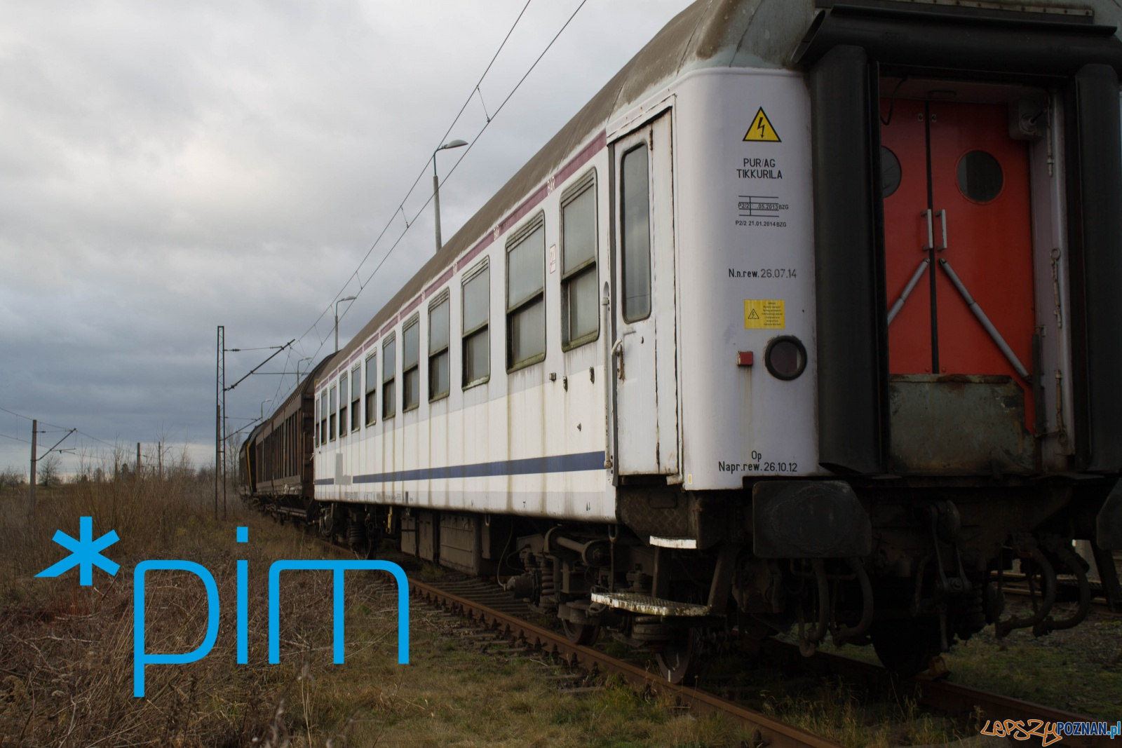 Lokomotywy i wagony w Parku Rataje Foto: Lokomotywy i wagony w Parku Rataje Foto: