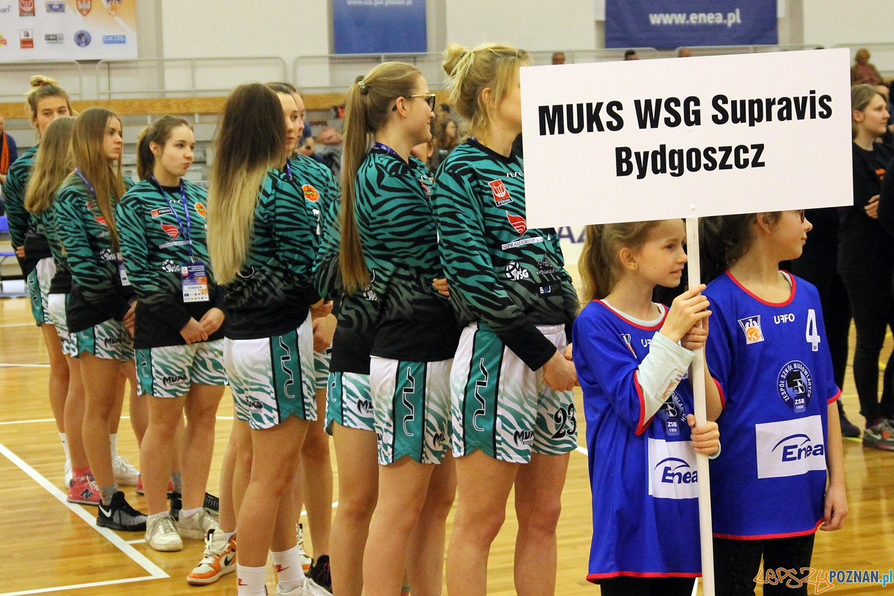 Prezentacja zespołów startujących w Mistrzostwach Polski U22 - 21.02.2018 r. Foto: Budzik Poznański / Wojciech Budzik Prezentacja zespołów startujących w Mistrzostwach Polski U22 - 21.02.2018 r. Foto: Budzik Poznański / Wojciech Budzik