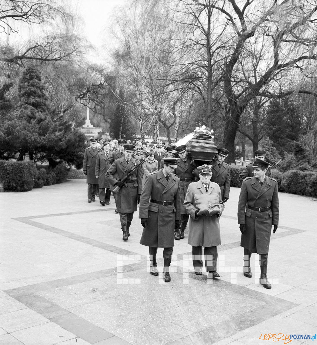 Honorowy pogrzeb Romana Wilkanowicza 25.11.1978 Foto: Stanisław Wiktor / Cyryl Honorowy pogrzeb Romana Wilkanowicza 25.11.1978 Foto: Stanisław Wiktor / Cyryl