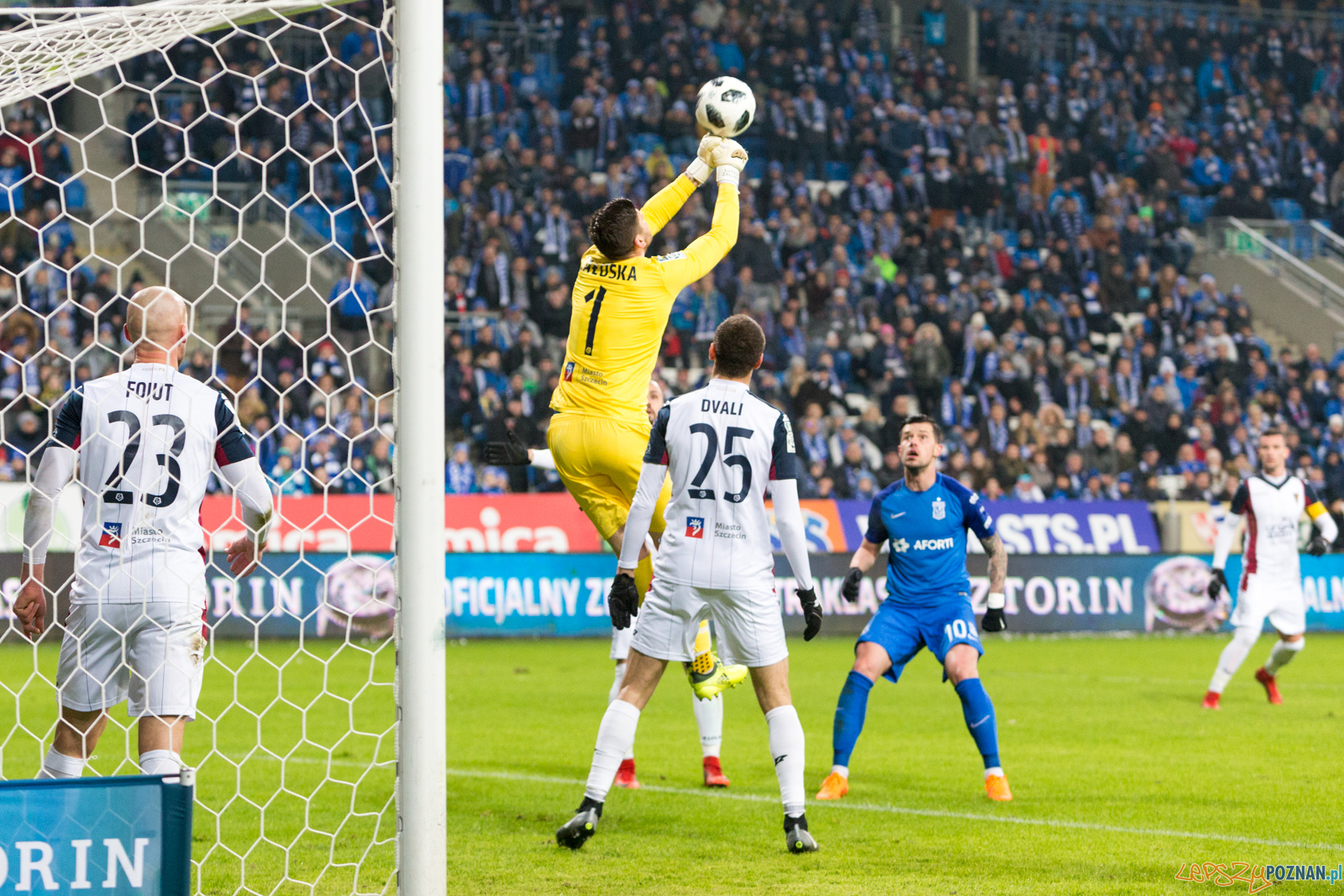Lech Poznań - Pogoń Szczecin (Łukasz Załuska) Foto: lepszyPOZNAN.pl/Piotr Rychter Lech Poznań - Pogoń Szczecin (Łukasz Załuska) Foto: lepszyPOZNAN.pl/Piotr Rychter