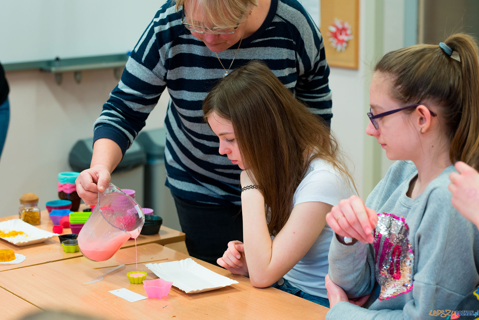 Szkolna noc naukowców Foto: MONIKA CZERWINSKA Szkolna noc naukowców Foto: MONIKA CZERWINSKA