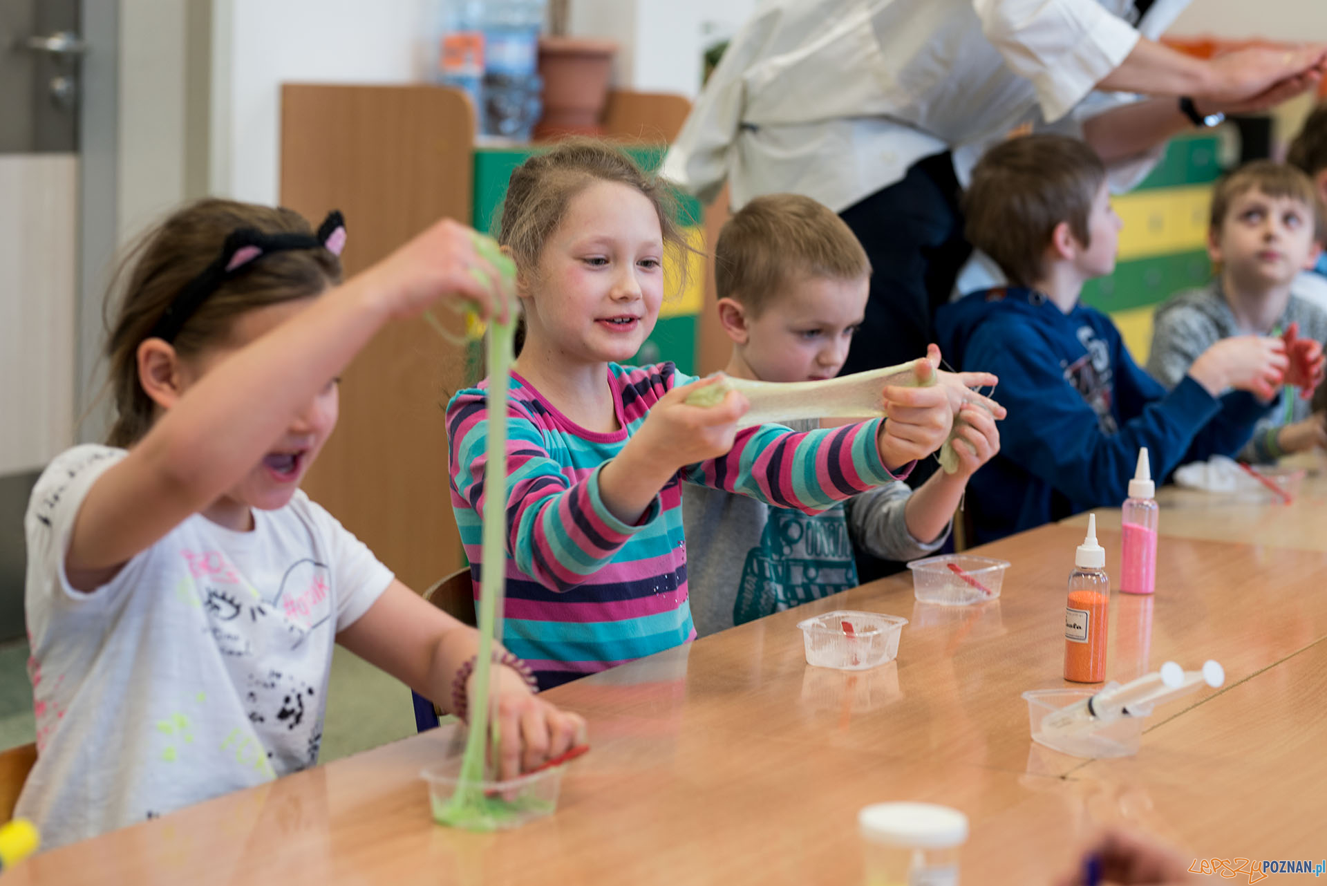 Szkolna noc naukowców Foto: MONIKA CZERWINSKA Szkolna noc naukowców Foto: MONIKA CZERWINSKA