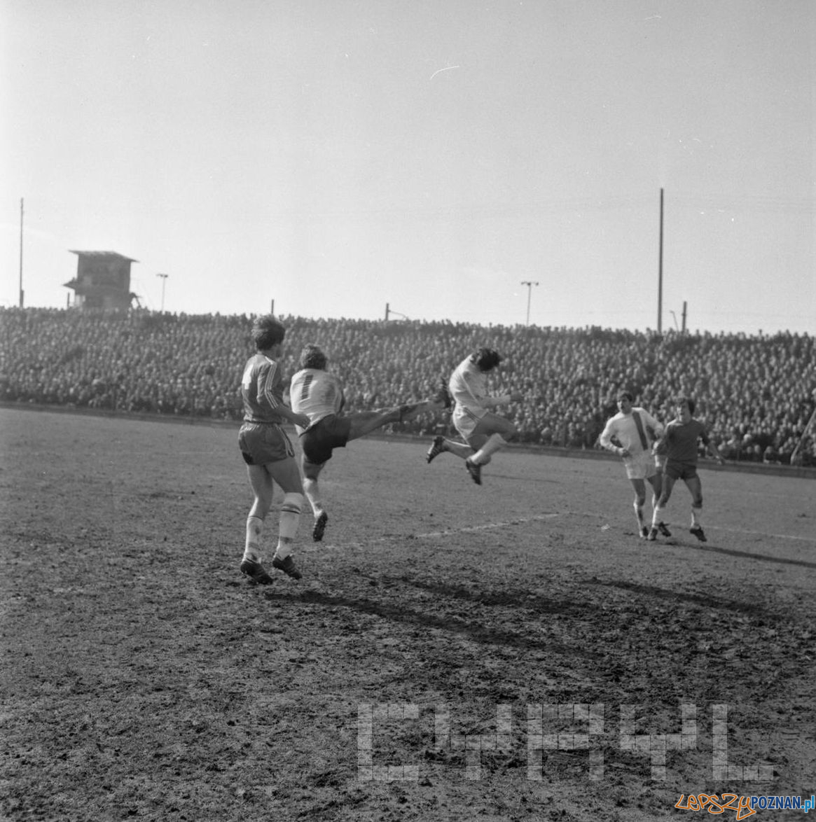 Debiec stadion Lech Poznan Stal Mielec 12.03.1978 S.Wiktor Cyryl (2) Foto: Stanisław Wiktor / Cyryl Debiec stadion Lech Poznan Stal Mielec 12.03.1978 S.Wiktor Cyryl (2) Foto: Stanisław Wiktor / Cyryl