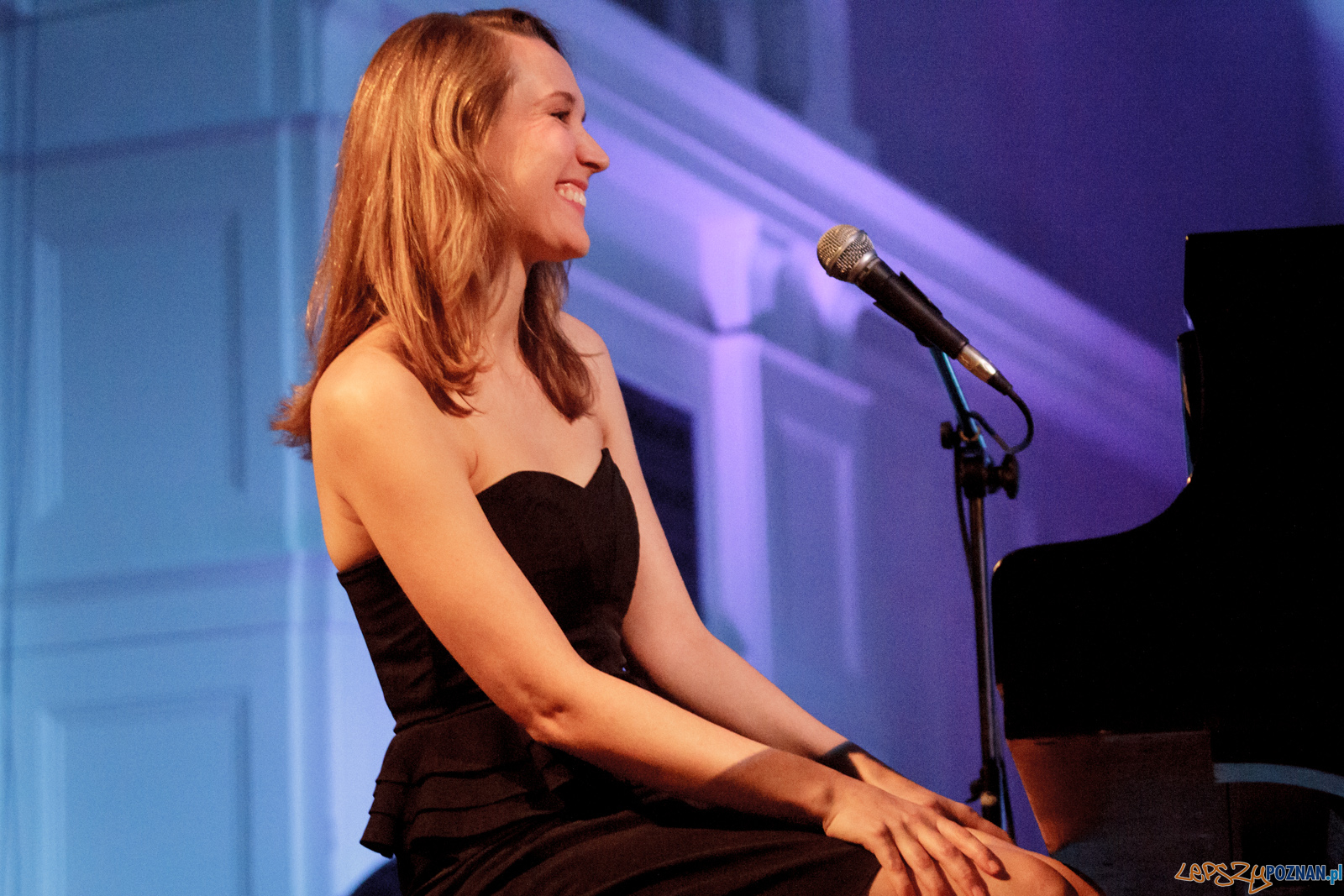 SARAH McKENZIE - From Standards With Love Foto: lepszyPOZNAN.pl / Ewelina Jaśkowiak SARAH McKENZIE - From Standards With Love Foto: lepszyPOZNAN.pl / Ewelina Jaśkowiak