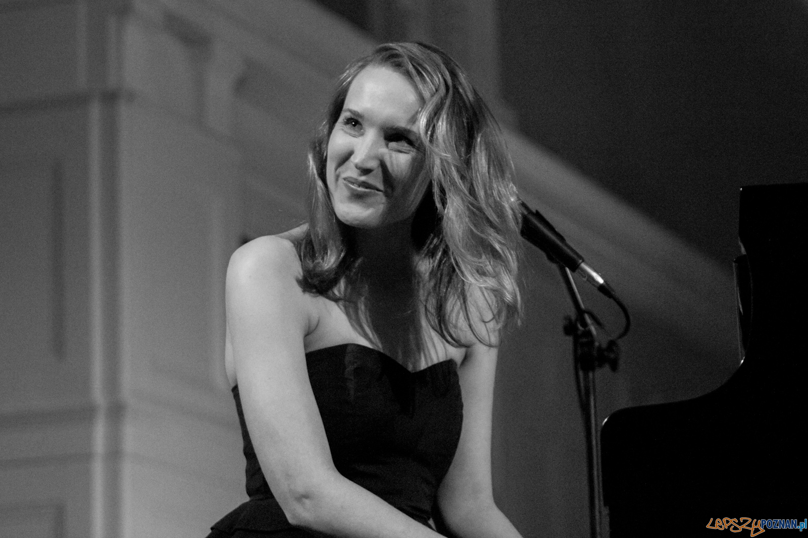 SARAH McKENZIE - From Standards With Love Foto: lepszyPOZNAN.pl / Ewelina Jaśkowiak SARAH McKENZIE - From Standards With Love Foto: lepszyPOZNAN.pl / Ewelina Jaśkowiak