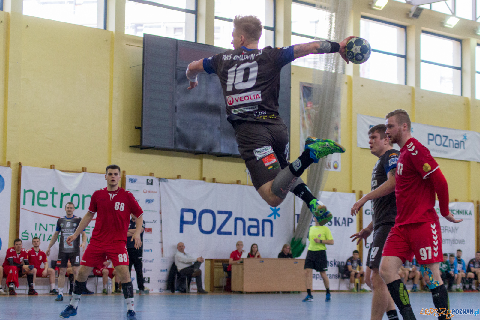 WKS Grunwald - SPR GKS Żukowo Foto: lepszyPOZNAN.pl / Ewelina Jaśkowiak WKS Grunwald - SPR GKS Żukowo Foto: lepszyPOZNAN.pl / Ewelina Jaśkowiak