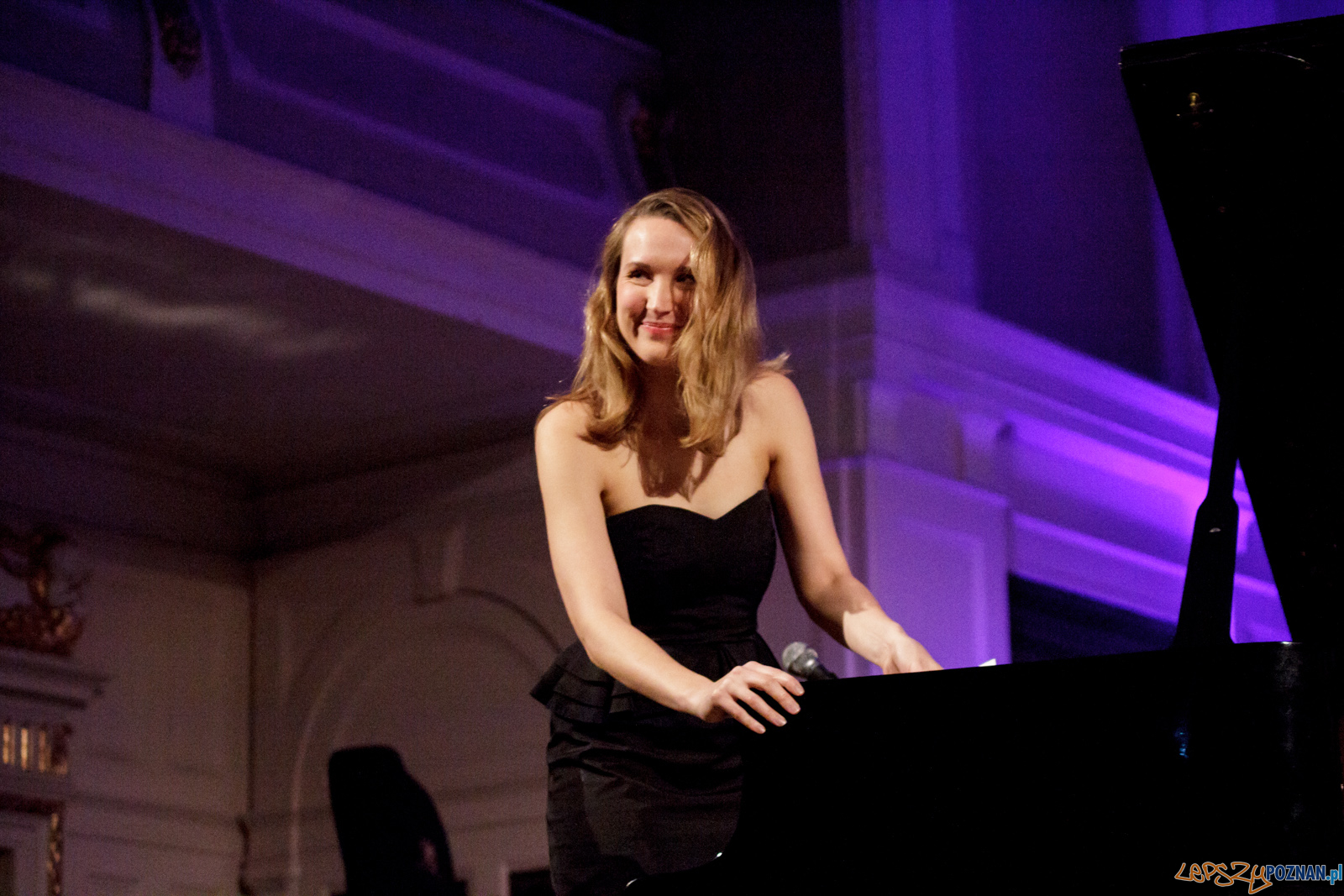 SARAH McKENZIE - From Standards With Love Foto: lepszyPOZNAN.pl / Ewelina Jaśkowiak SARAH McKENZIE - From Standards With Love Foto: lepszyPOZNAN.pl / Ewelina Jaśkowiak