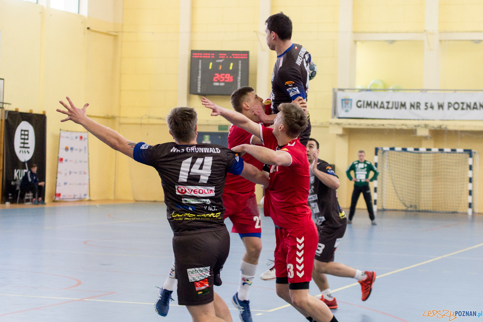 WKS Grunwald - SPR GKS Żukowo Foto: lepszyPOZNAN.pl / Ewelina Jaśkowiak WKS Grunwald - SPR GKS Żukowo Foto: lepszyPOZNAN.pl / Ewelina Jaśkowiak