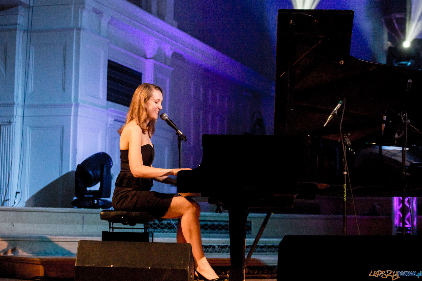 SARAH McKENZIE - From Standards With Love Foto: lepszyPOZNAN.pl / Ewelina Jaśkowiak SARAH McKENZIE - From Standards With Love Foto: lepszyPOZNAN.pl / Ewelina Jaśkowiak