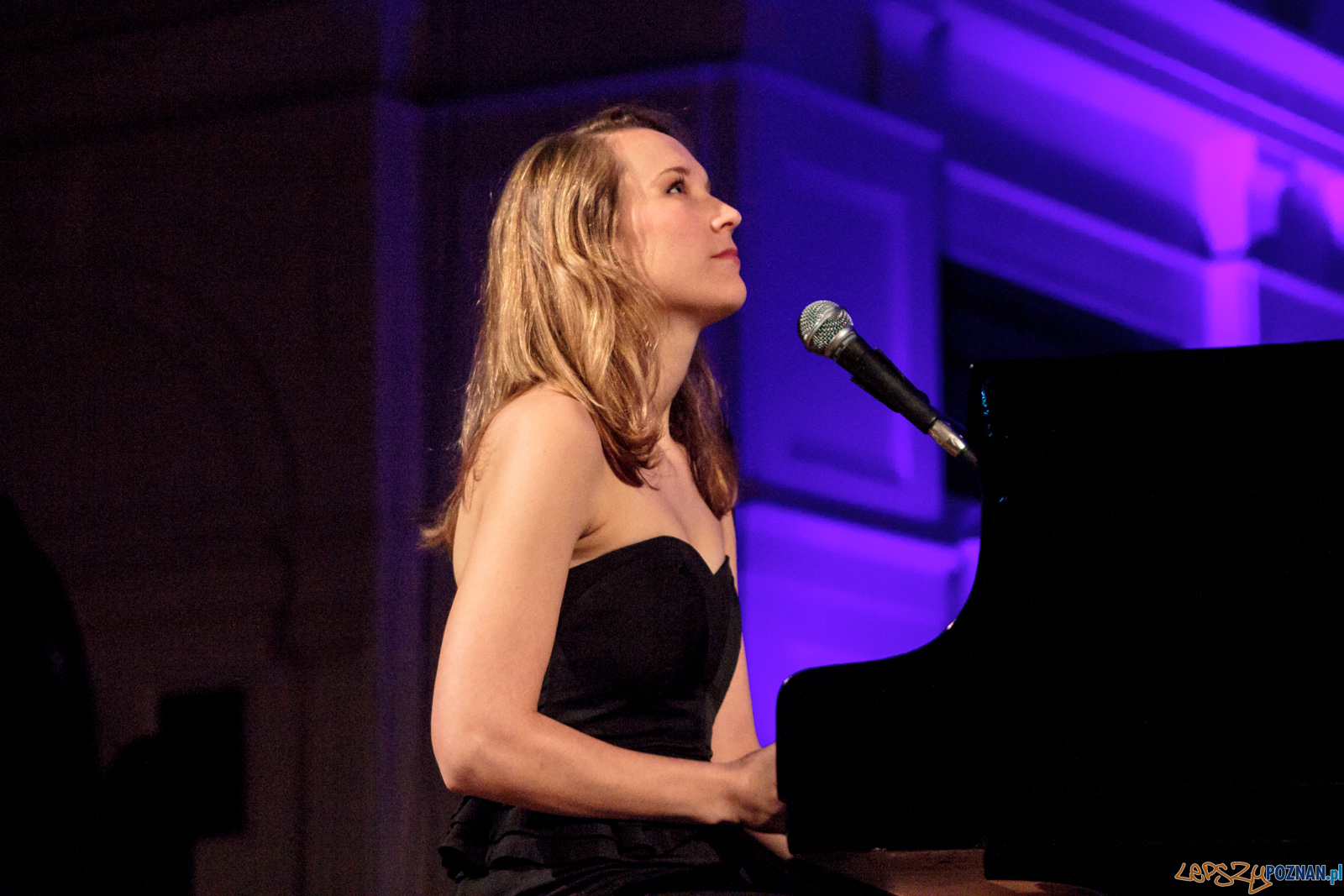 SARAH McKENZIE - From Standards With Love Foto: lepszyPOZNAN.pl / Ewelina Jaśkowiak SARAH McKENZIE - From Standards With Love Foto: lepszyPOZNAN.pl / Ewelina Jaśkowiak