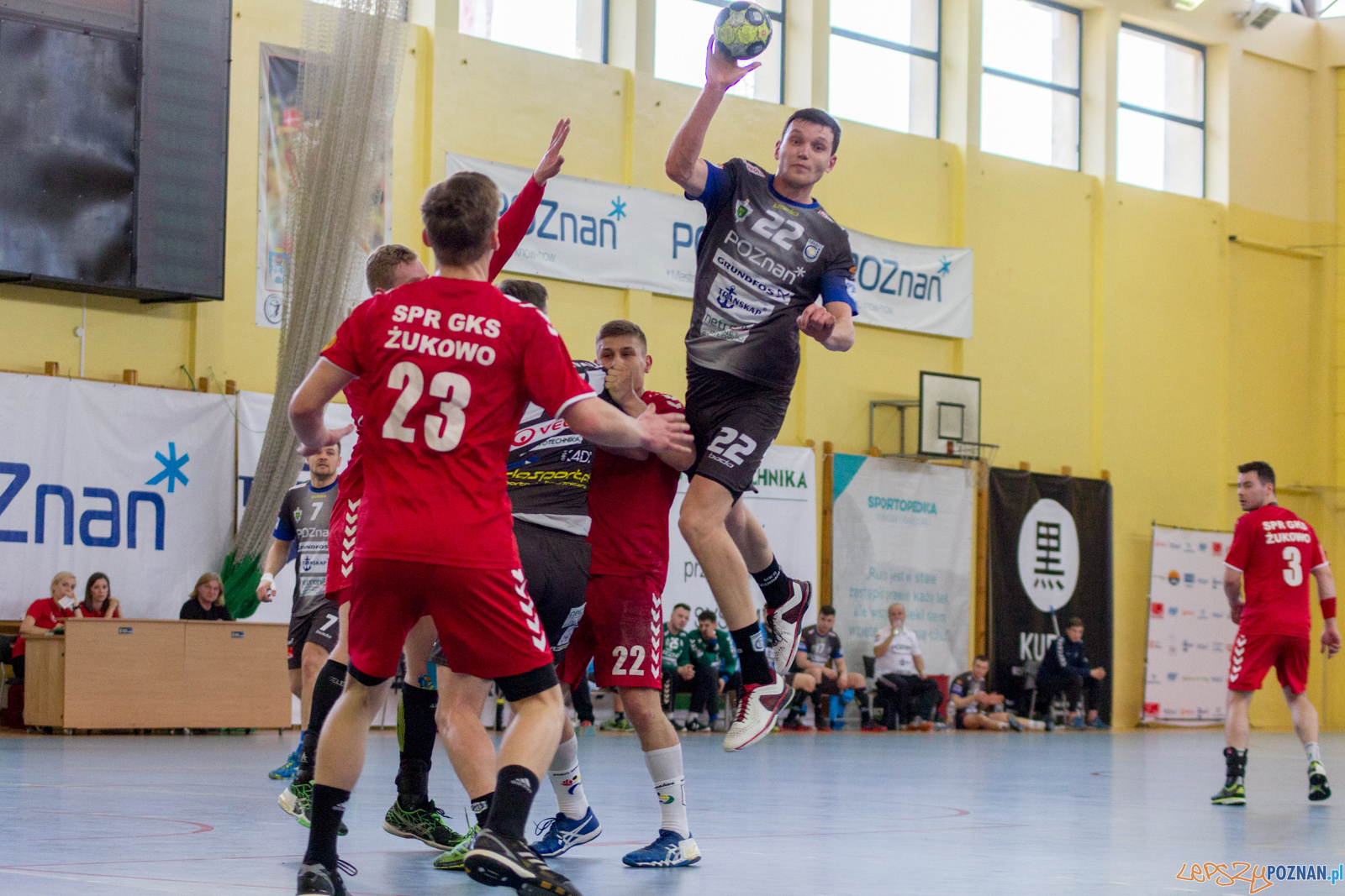 WKS Grunwald - SPR GKS Żukowo Foto: lepszyPOZNAN.pl / Ewelina Jaśkowiak WKS Grunwald - SPR GKS Żukowo Foto: lepszyPOZNAN.pl / Ewelina Jaśkowiak