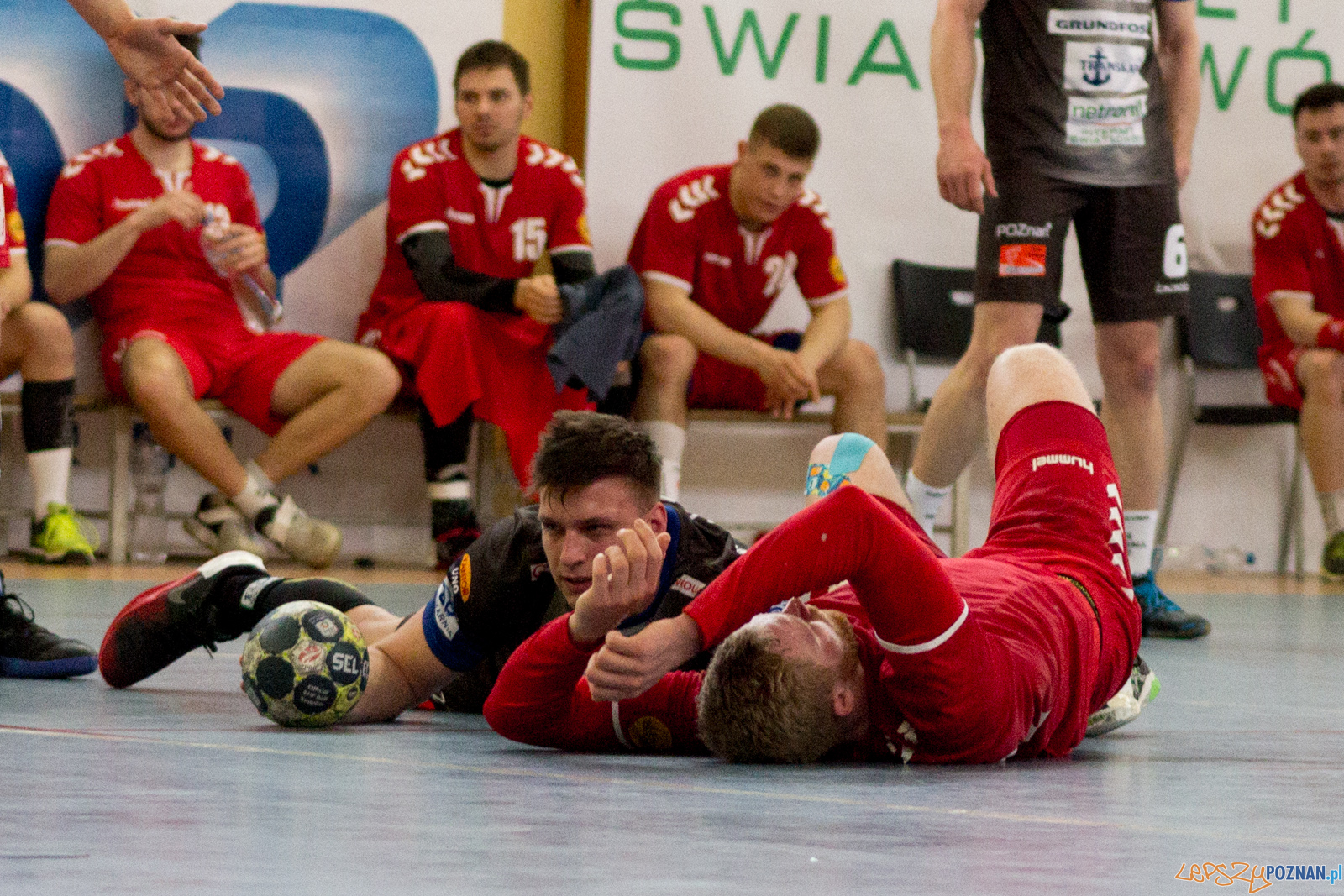 WKS Grunwald - SPR GKS Żukowo Foto: lepszyPOZNAN.pl / Ewelina Jaśkowiak WKS Grunwald - SPR GKS Żukowo Foto: lepszyPOZNAN.pl / Ewelina Jaśkowiak