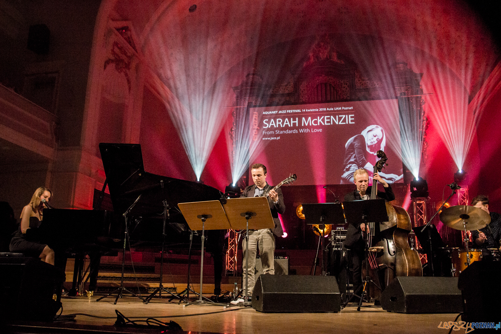 SARAH McKENZIE - From Standards With Love Foto: lepszyPOZNAN.pl / Ewelina Jaśkowiak SARAH McKENZIE - From Standards With Love Foto: lepszyPOZNAN.pl / Ewelina Jaśkowiak
