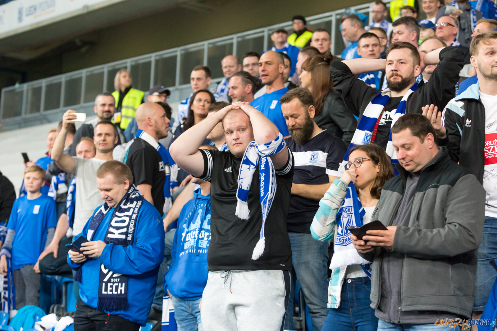 Lech Poznań - Korona Kielce (najlepsi kibice na świecie) Foto: lepszyPOZNAN.pl/Piotr Rychter Lech Poznań - Korona Kielce (najlepsi kibice na świecie) Foto: lepszyPOZNAN.pl/Piotr Rychter