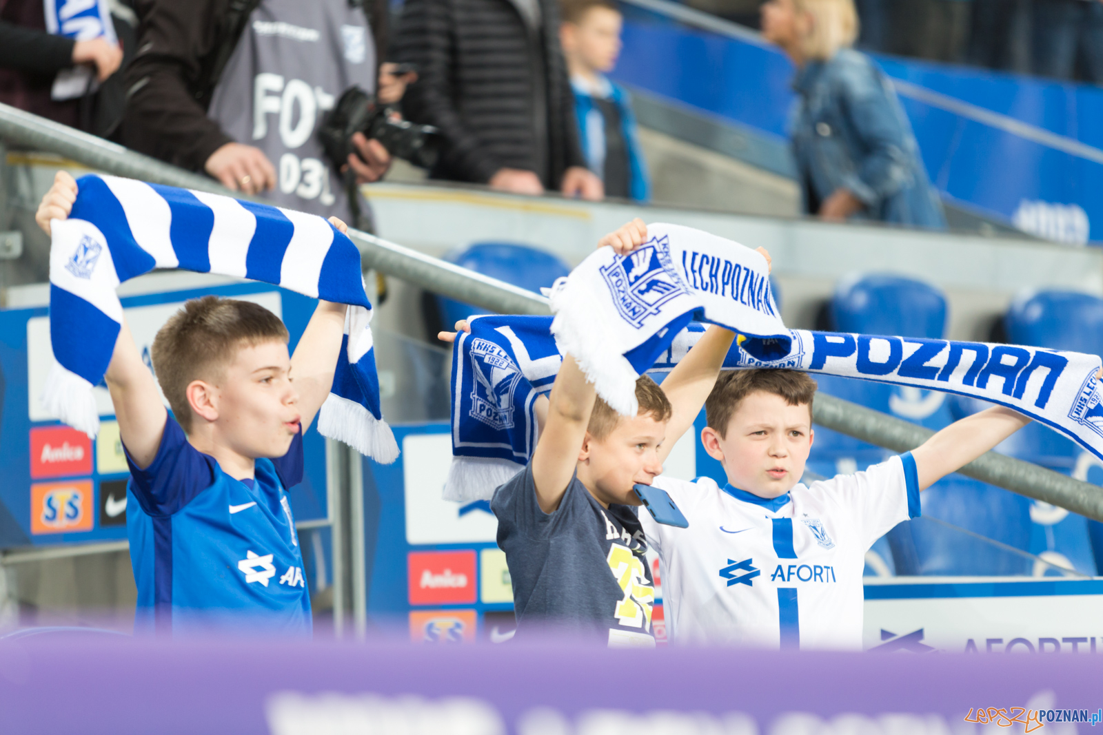 Lech Poznań - Korona Kielce (najlepsi kibice na świecie) Foto: lepszyPOZNAN.pl/Piotr Rychter Lech Poznań - Korona Kielce (najlepsi kibice na świecie) Foto: lepszyPOZNAN.pl/Piotr Rychter