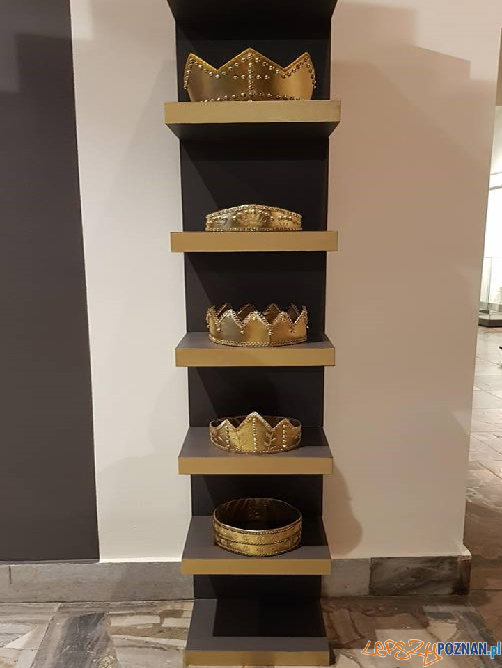 Królewskie tiary Foto: Kamila Dolata-Goszcz (MAP) Królewskie tiary Foto: Kamila Dolata-Goszcz (MAP)