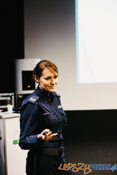 Pierwsze zajęcia Akademii Bezpiecznej Kobiety za nami Foto: KMP Poznań / M.Kapała Pierwsze zajęcia Akademii Bezpiecznej Kobiety za nami Foto: KMP Poznań / M.Kapała