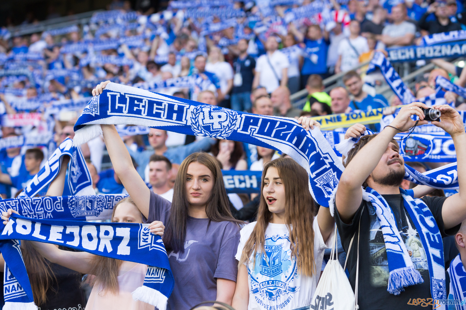 Lech Poznań - Legia Warszawa (najlepsi kibice na świecie) Foto: lepszyPOZNAN.pl/Piotr Rychter Lech Poznań - Legia Warszawa (najlepsi kibice na świecie) Foto: lepszyPOZNAN.pl/Piotr Rychter
