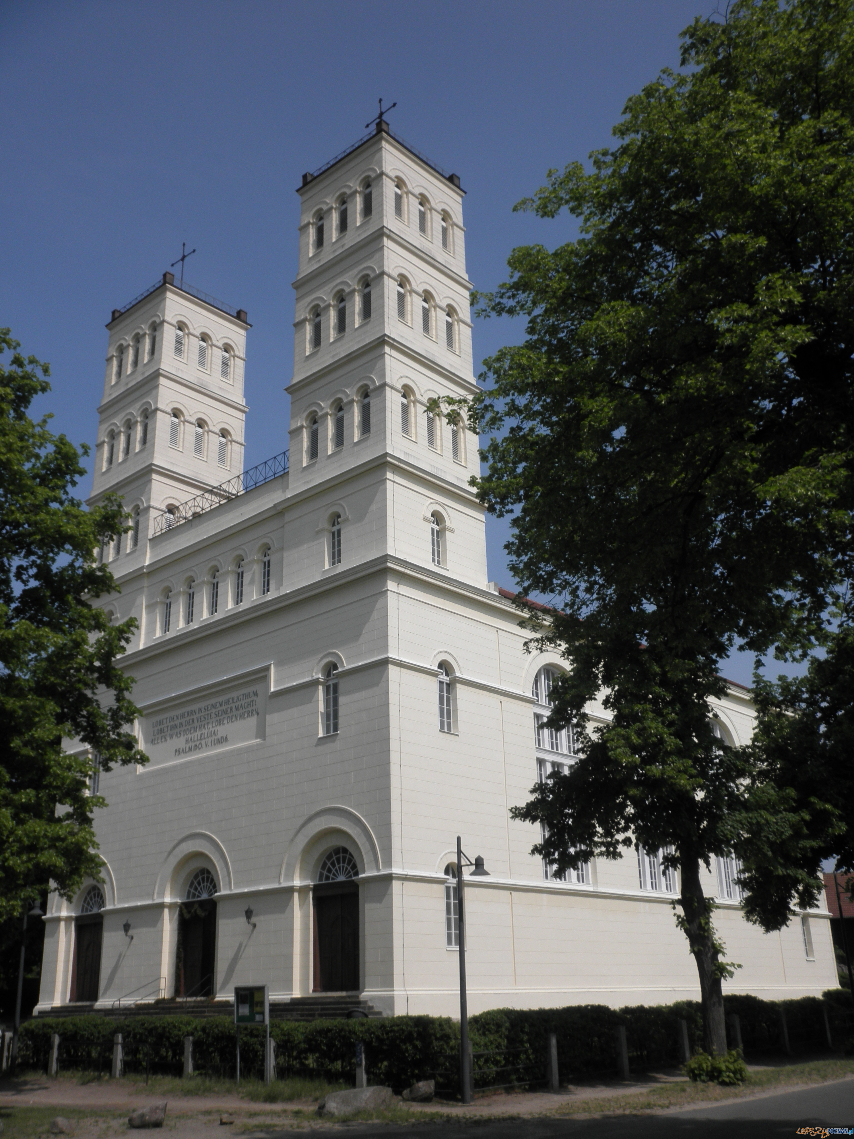 Kościół w Straupitz Foto: wikipedia Kościół w Straupitz Foto: wikipedia