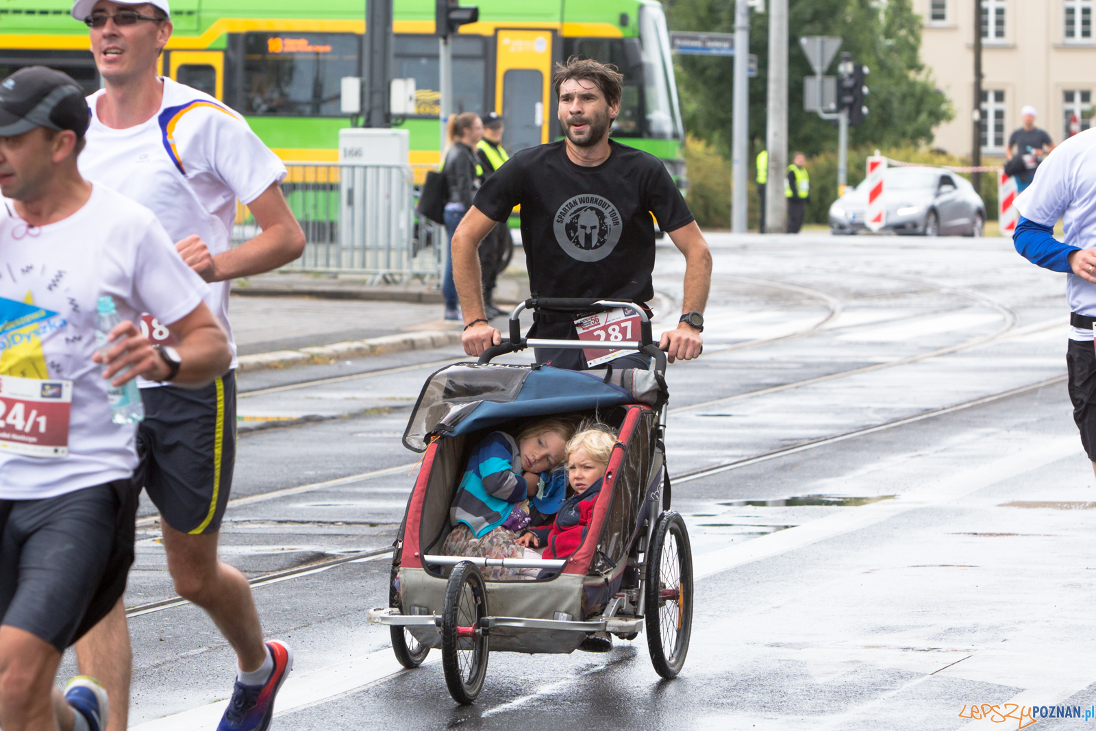 Bieg Lotto Poznański Czerwiec '56 Foto: lepszyPOZNAN.pl/Piotr Rychter Bieg Lotto Poznański Czerwiec '56 Foto: lepszyPOZNAN.pl/Piotr Rychter