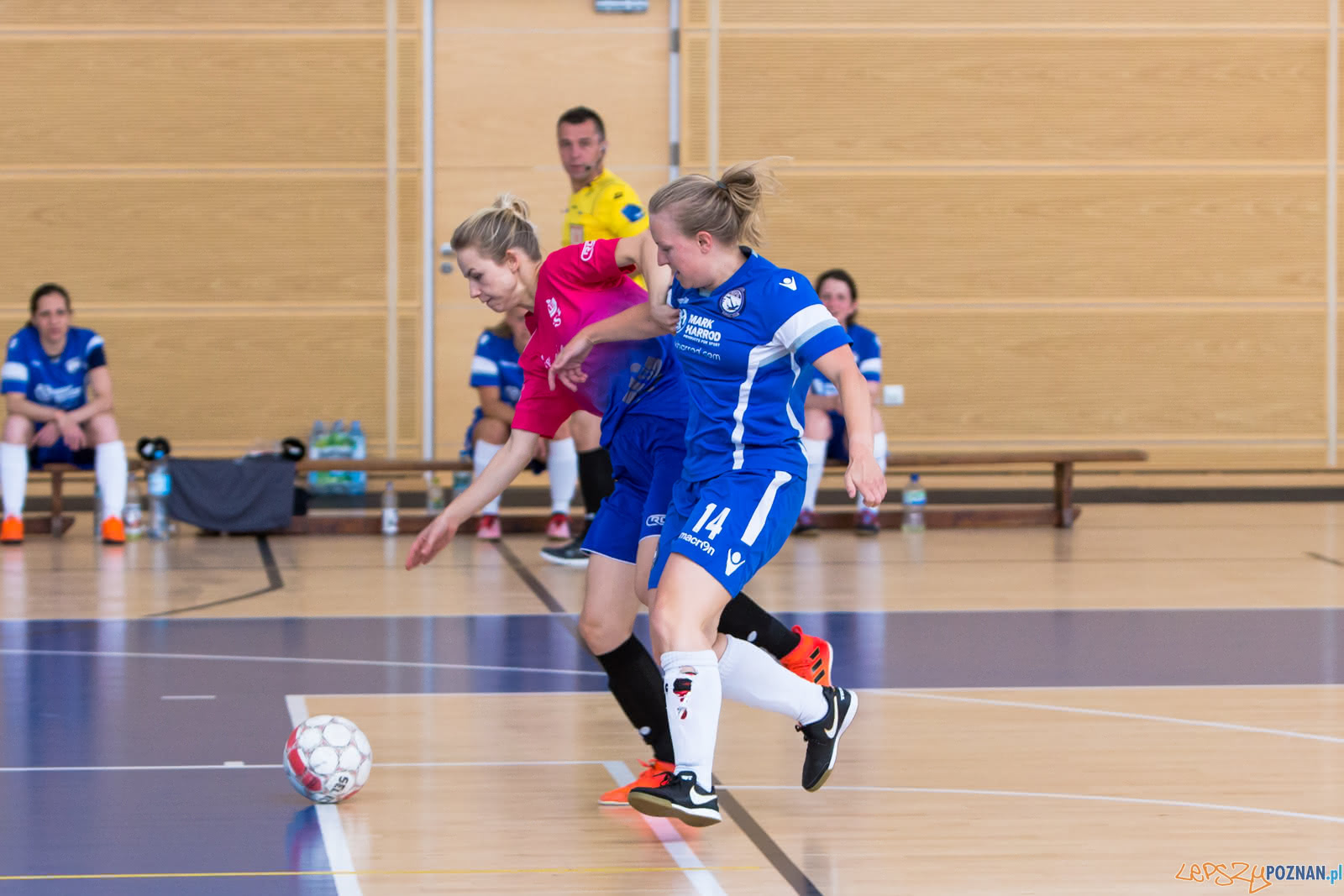 Międzynarodowy Towarzyski Turniej w Futsalu Kobiet Foto: lepszyPOZNAN.pl/Piotr Rychter Międzynarodowy Towarzyski Turniej w Futsalu Kobiet Foto: lepszyPOZNAN.pl/Piotr Rychter