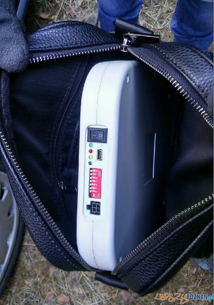 Policjanci odzyskali skradziony samochód Foto: KMP Poznań Policjanci odzyskali skradziony samochód Foto: KMP Poznań