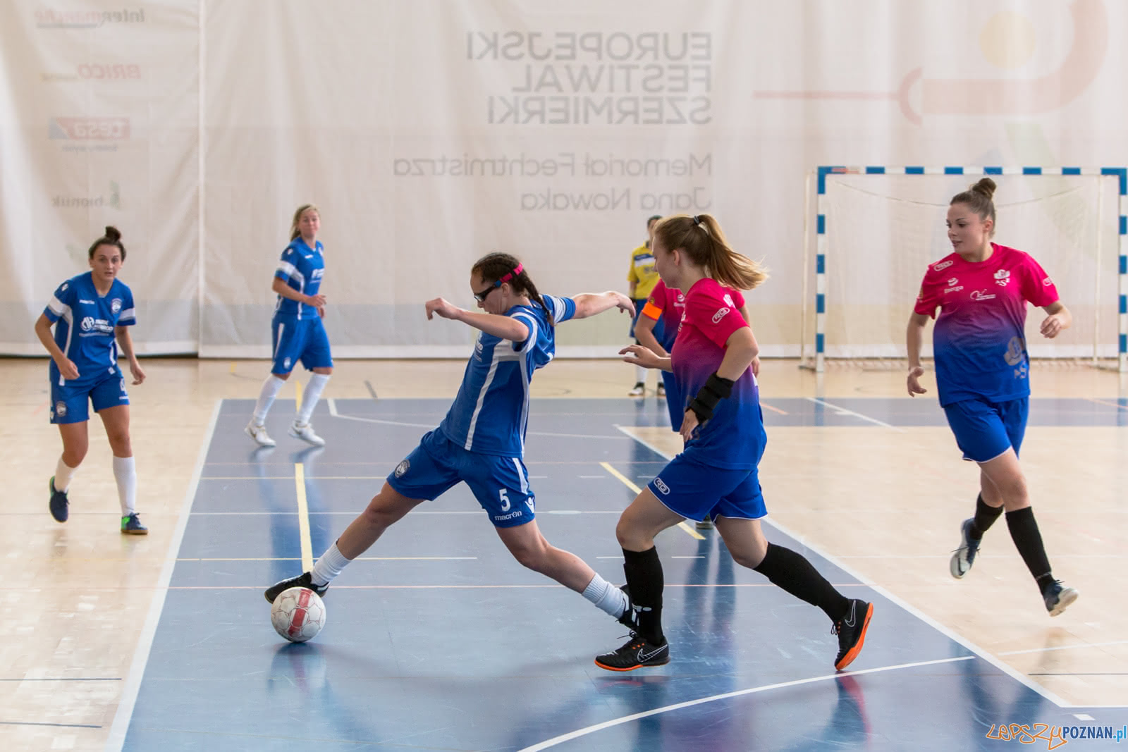 Międzynarodowy Towarzyski Turniej w Futsalu Kobiet Foto: lepszyPOZNAN.pl/Piotr Rychter Międzynarodowy Towarzyski Turniej w Futsalu Kobiet Foto: lepszyPOZNAN.pl/Piotr Rychter