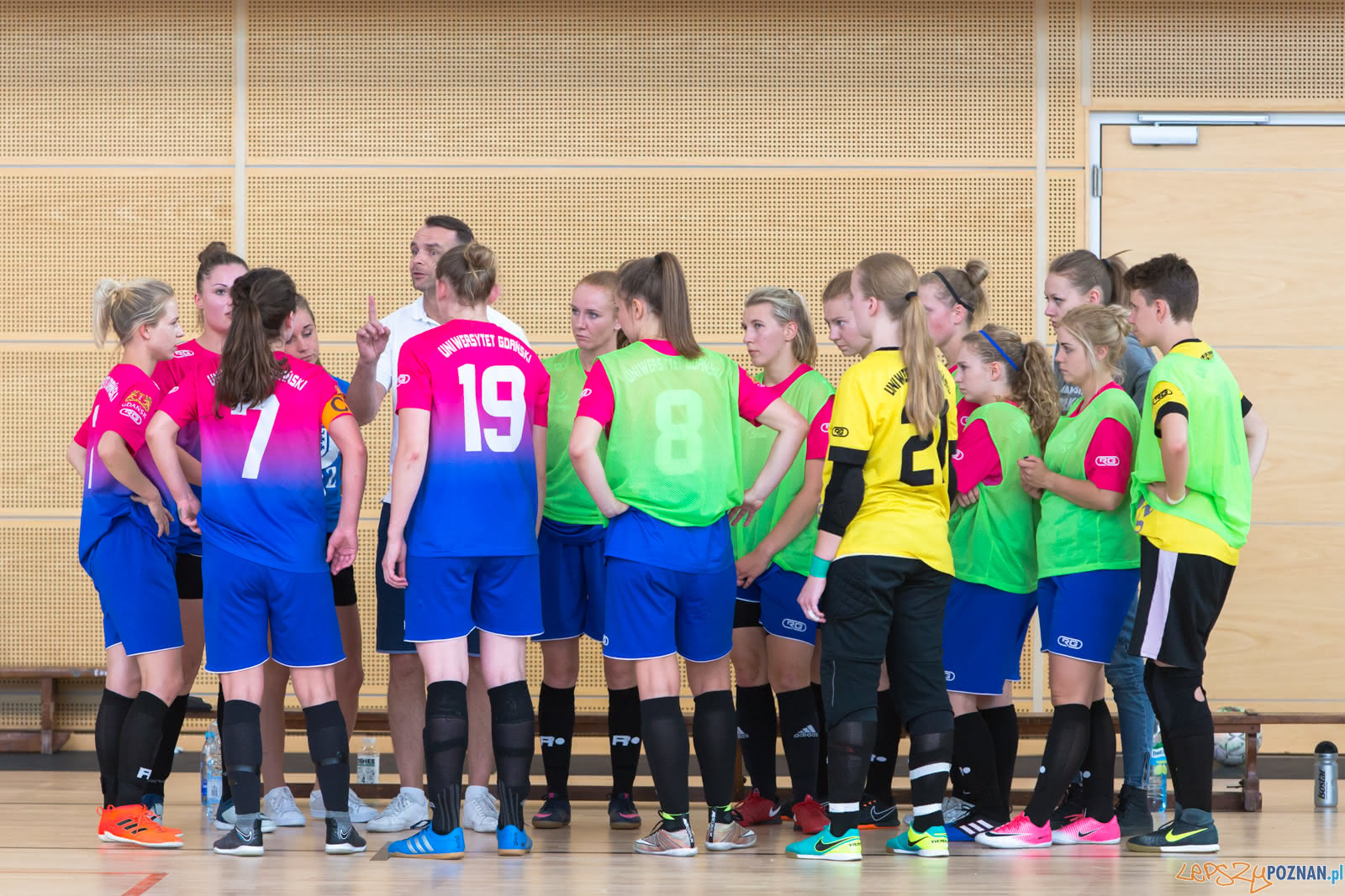 Międzynarodowy Towarzyski Turniej w Futsalu Kobiet Foto: lepszyPOZNAN.pl/Piotr Rychter Międzynarodowy Towarzyski Turniej w Futsalu Kobiet Foto: lepszyPOZNAN.pl/Piotr Rychter